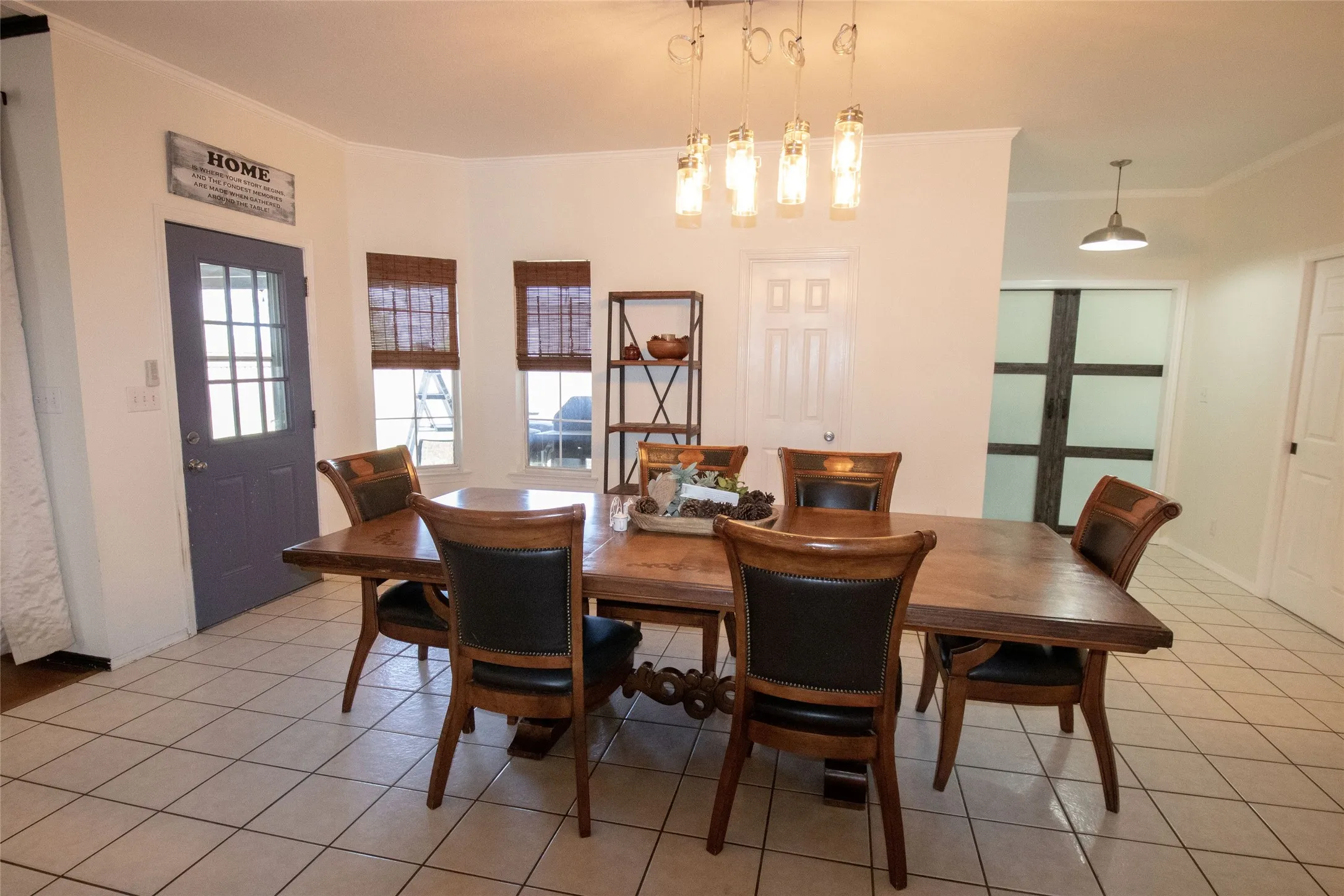 Single Family Residence For Sale in Grayson County , 514 Preston Drive, Pottsboro, Texas 75076, 4 Bedroom, 4 Bathroom, 2 Garage spaces, 3,303 Sqft, built in 1996, mls#21238315, Real Estate Agent in Pottsboro, Homes For Sale in Grayson county, Homes For Sale in Pottsboro, Realtor in Pottsboro Texas, Real Estate Brokerage Independent Realty Texas, Luminita Cordes Realtor