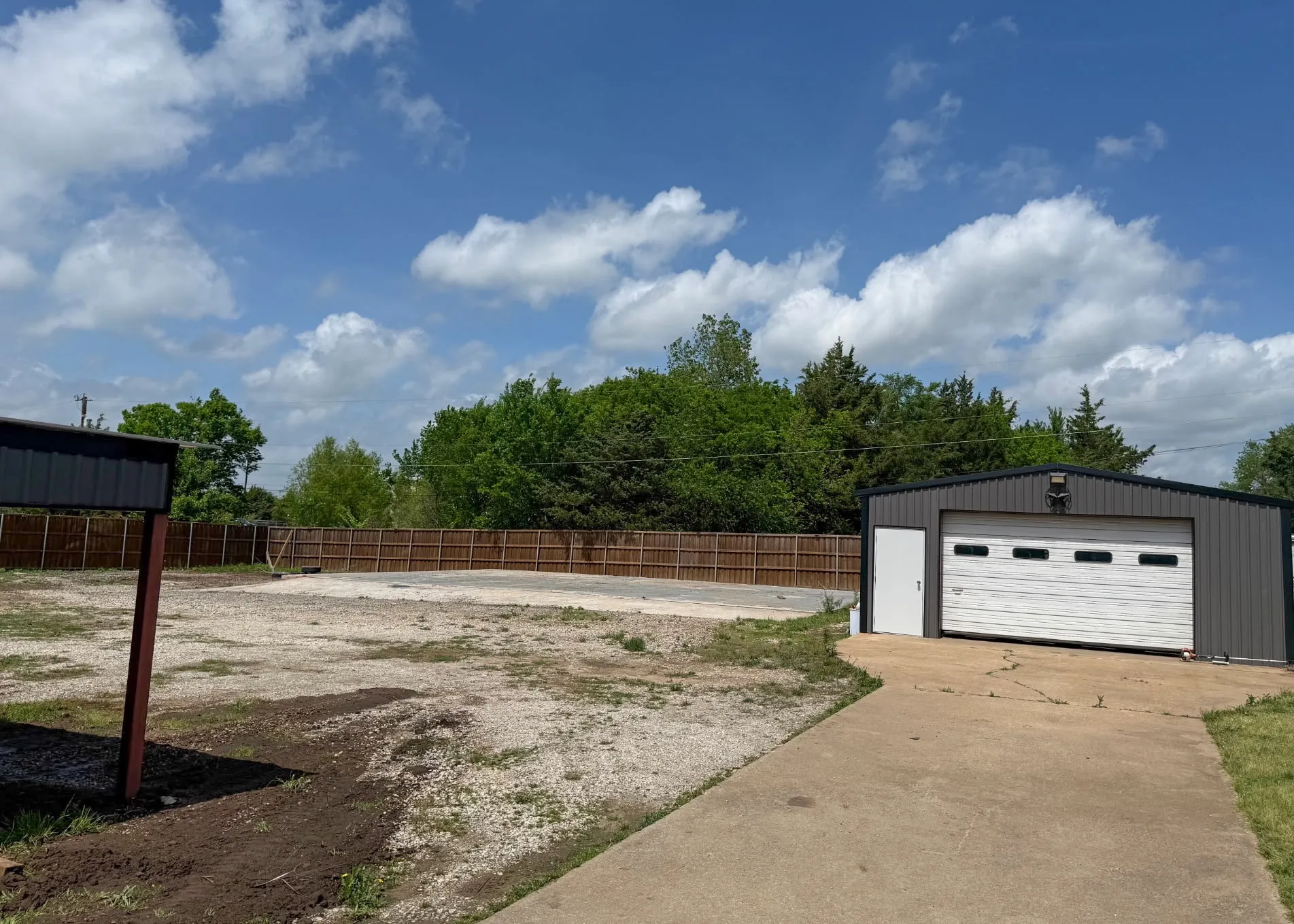 Single Family Residence For Sale in Grayson County , 514 Preston Drive, Pottsboro, Texas 75076, 4 Bedroom, 4 Bathroom, 2 Garage spaces, 3,303 Sqft, built in 1996, mls#21238315, Real Estate Agent in Pottsboro, Homes For Sale in Grayson county, Homes For Sale in Pottsboro, Realtor in Pottsboro Texas, Real Estate Brokerage Independent Realty Texas, Luminita Cordes Realtor