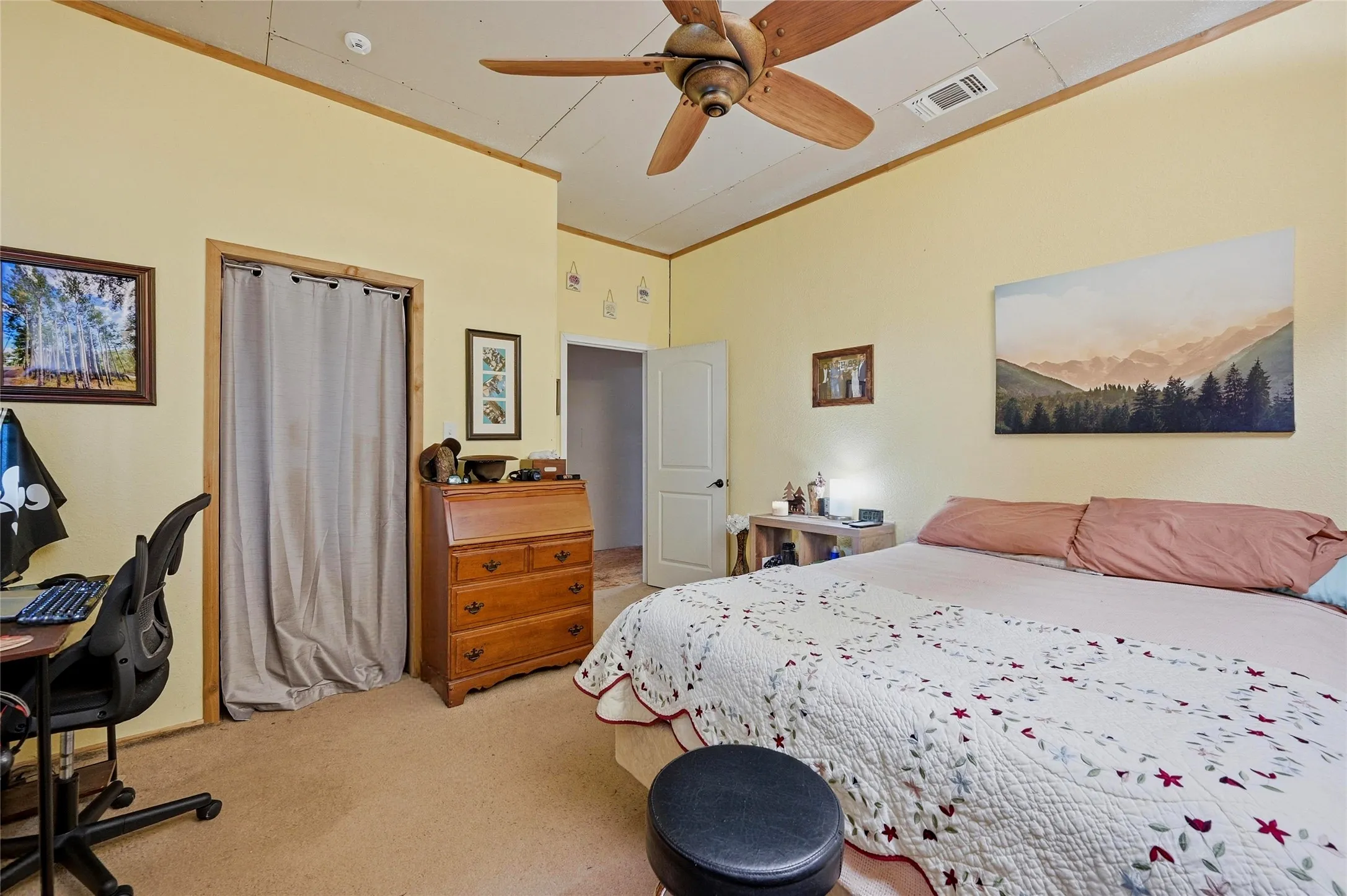 Single Family Residence For Sale in Grayson County , 1464 Keyes Road, Sherman, Texas 75092, 3 Bedroom, 2 Bathroom, Garage spaces, 2,400 Sqft, built in 2015, mls#21237386, Real Estate Agent in Sherman, Homes For Sale in Grayson county, Homes For Sale in Sherman, Realtor in Sherman Texas, Real Estate Brokerage Independent Realty Texas, Luminita Cordes Realtor