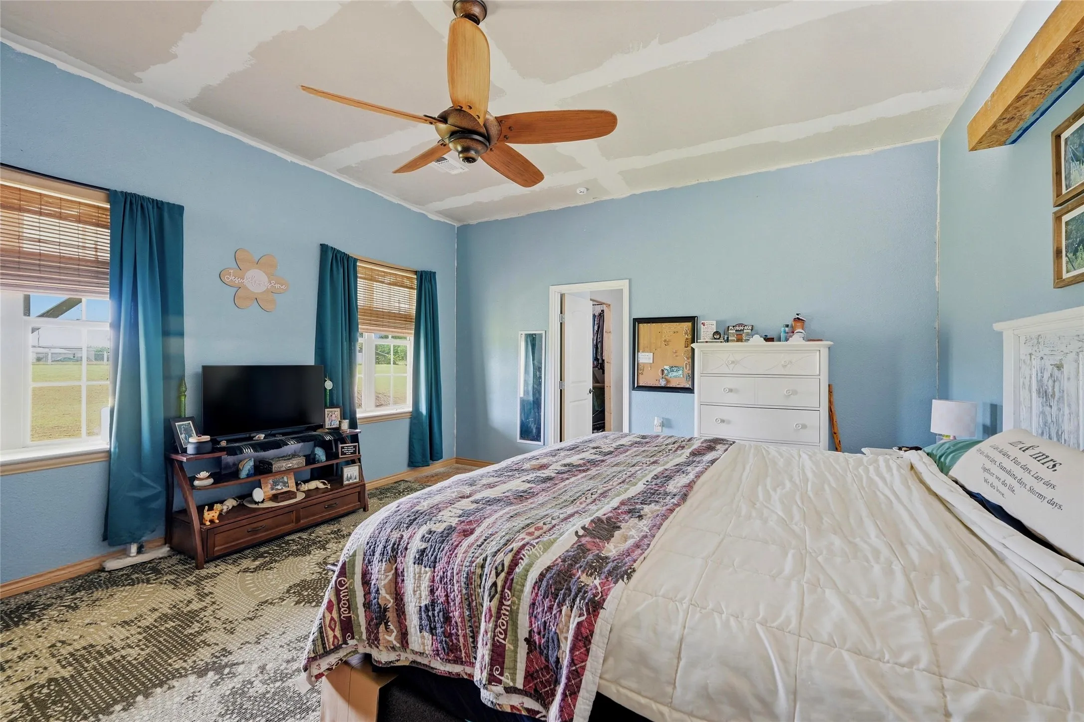 Single Family Residence For Sale in Grayson County , 1464 Keyes Road, Sherman, Texas 75092, 3 Bedroom, 2 Bathroom, Garage spaces, 2,400 Sqft, built in 2015, mls#21237386, Real Estate Agent in Sherman, Homes For Sale in Grayson county, Homes For Sale in Sherman, Realtor in Sherman Texas, Real Estate Brokerage Independent Realty Texas, Luminita Cordes Realtor