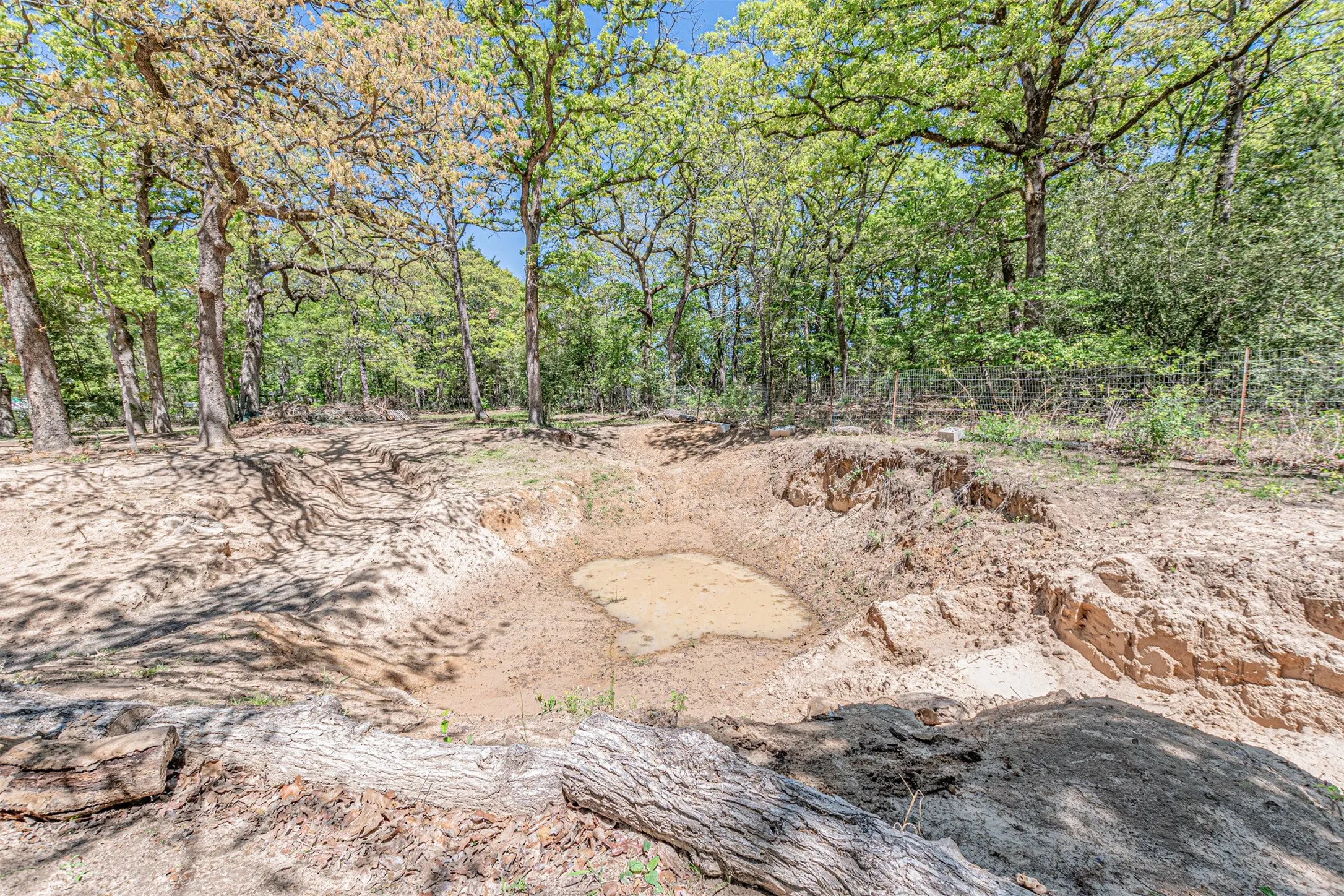 Unimproved Land For Sale in Henderson County , 6481 County Road 4522, Athens, Texas 75752, 0, 0, Garage spaces, 0 Sqft, built in 2020, Preowned, mls#21235563, Real Estate Agent in Athens, Homes For Sale in Henderson county, Homes For Sale in Athens, Realtor in Athens Texas, Real Estate Brokerage Independent Realty Texas, Luminita Cordes Realtor