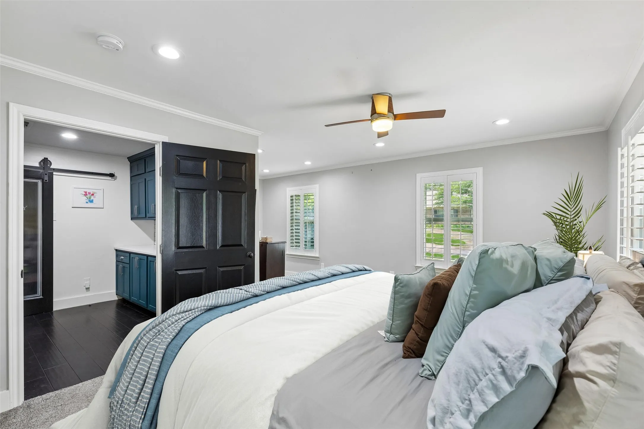 Single Family Residence For Sale in Dallas County , 2808 Reedcroft Drive, Farmers Branch, Texas 75234, 4 Bedroom, 4 Bathroom, Garage spaces, 2,608 Sqft, built in 1962, Preowned, mls#21234077, Real Estate Agent in Farmers Branch, Homes For Sale in Dallas county, Homes For Sale in Farmers Branch, Realtor in Farmers Branch Texas, Real Estate Brokerage Independent Realty Texas, Luminita Cordes Realtor
