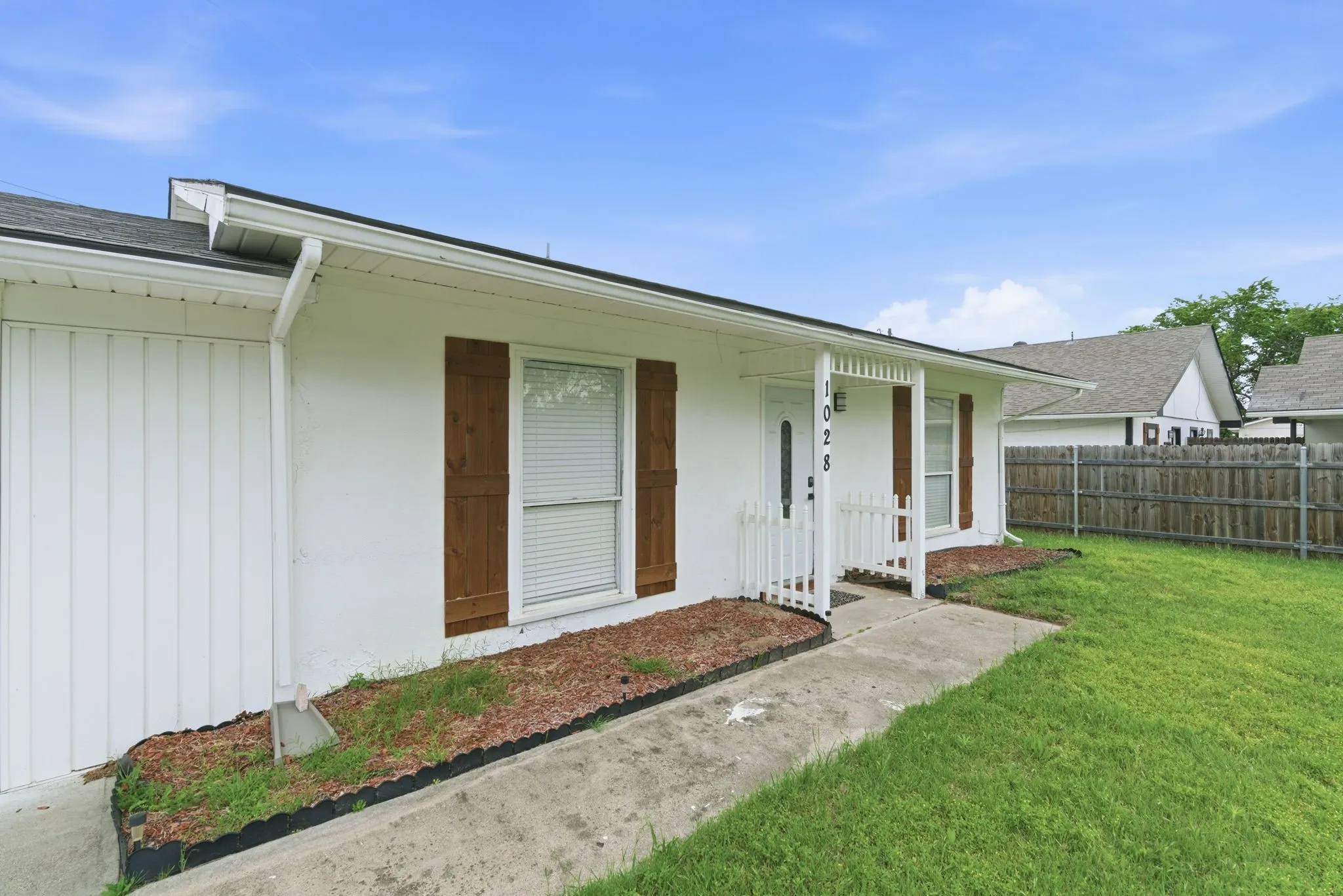 1028 Greg St
