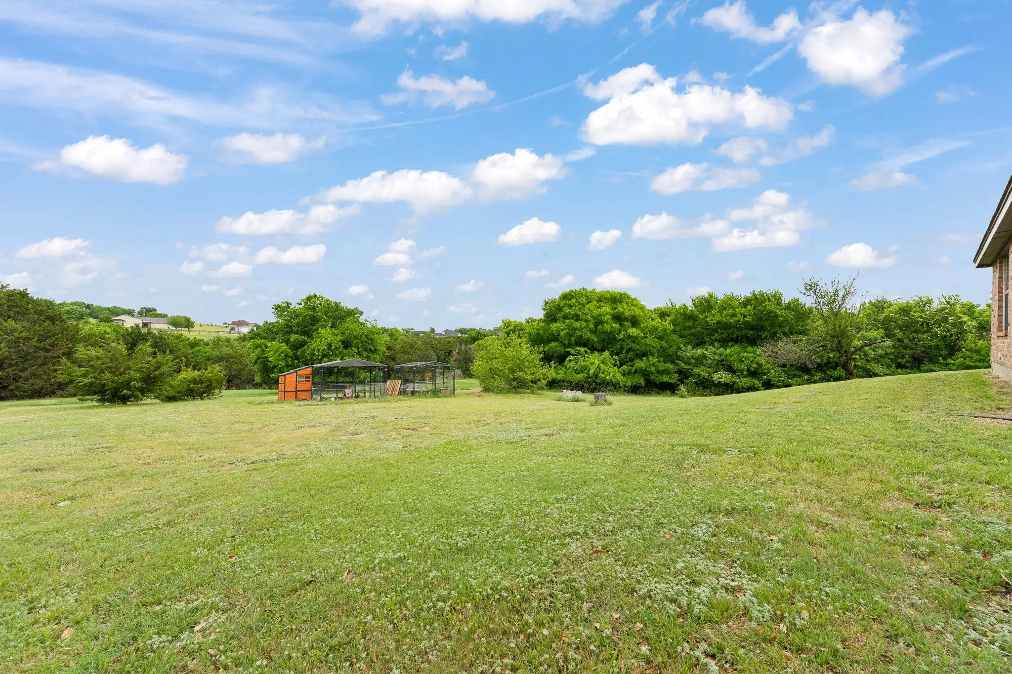 Single Family Residence For Sale in Parker County , 439 Stone Mountain, Cresson, Texas 76035, 4 Bedroom, 3 Bathroom, 2 Garage spaces, 2,470 Sqft, built in 2006, Price $585,000, mls#21239660, Real Estate Agent in Cresson, Homes For Sale in Parker county, Homes For Sale in Cresson, Realtor in Cresson Texas, Real Estate Brokerage Independent Realty Texas, Luminita Cordes Realtor