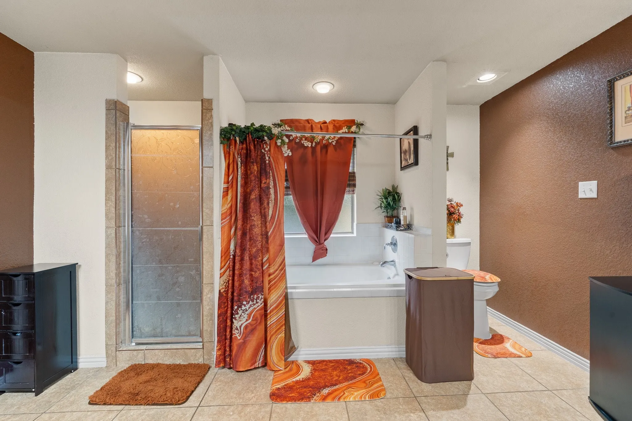 Single Family Residence For Sale in Parker County , 439 Stone Mountain, Cresson, Texas 76035, 4 Bedroom, 3 Bathroom, 2 Garage spaces, 2,470 Sqft, built in 2006, Price $585,000, mls#21239660, Real Estate Agent in Cresson, Homes For Sale in Parker county, Homes For Sale in Cresson, Realtor in Cresson Texas, Real Estate Brokerage Independent Realty Texas, Luminita Cordes Realtor