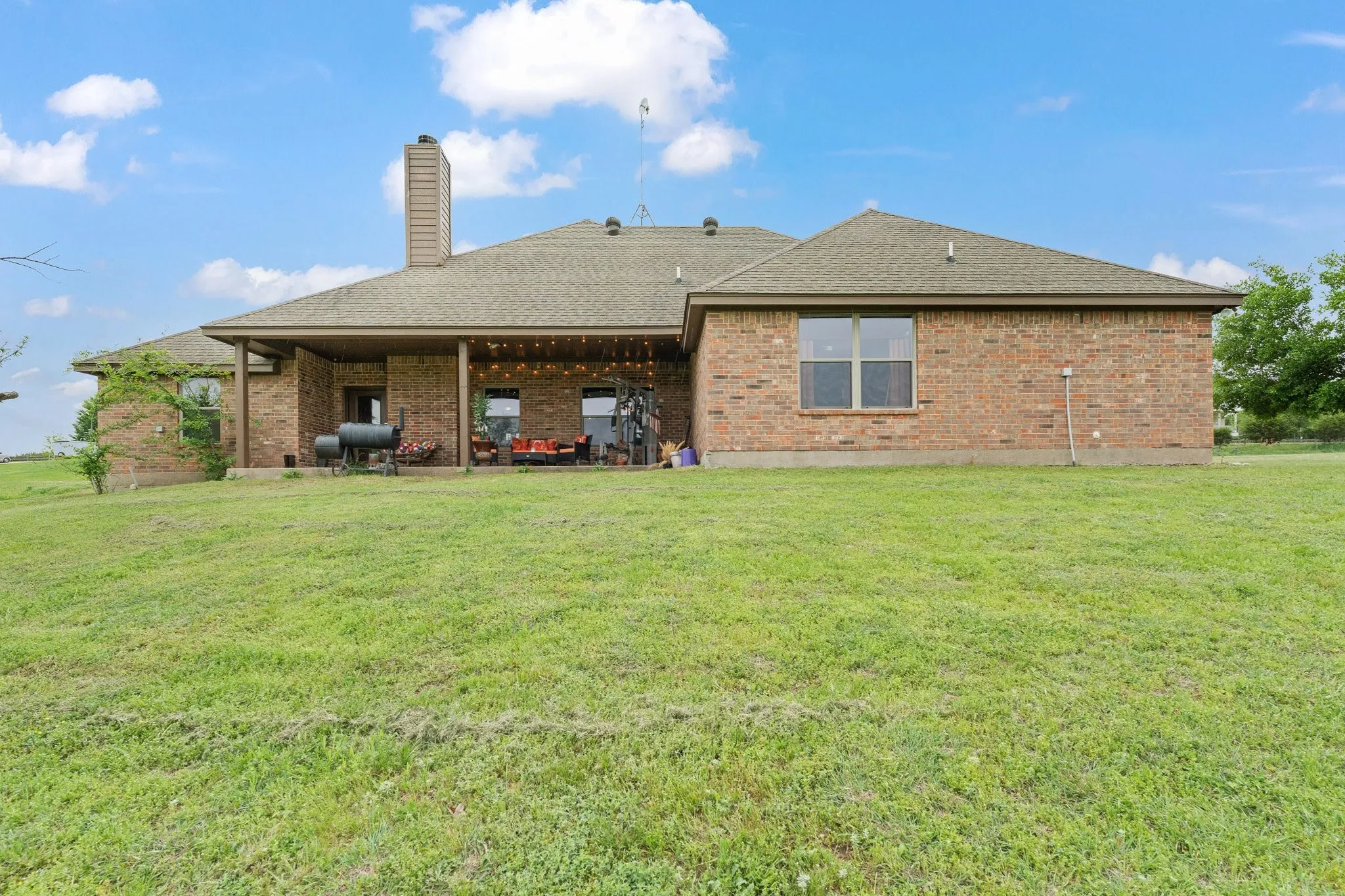 Single Family Residence For Sale in Parker County , 439 Stone Mountain, Cresson, Texas 76035, 4 Bedroom, 3 Bathroom, 2 Garage spaces, 2,470 Sqft, built in 2006, Price $585,000, mls#21239660, Real Estate Agent in Cresson, Homes For Sale in Parker county, Homes For Sale in Cresson, Realtor in Cresson Texas, Real Estate Brokerage Independent Realty Texas, Luminita Cordes Realtor