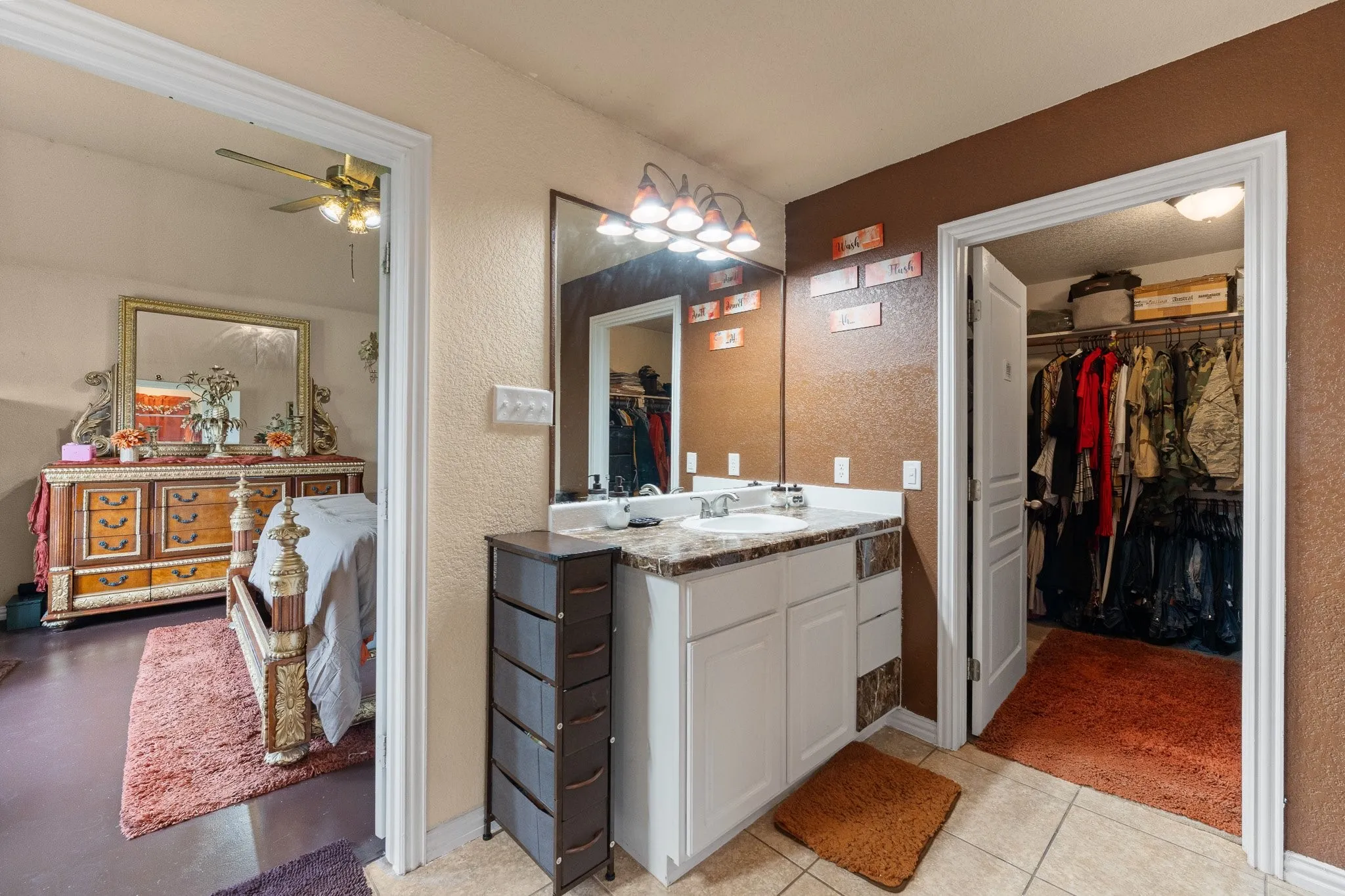Single Family Residence For Sale in Parker County , 439 Stone Mountain, Cresson, Texas 76035, 4 Bedroom, 3 Bathroom, 2 Garage spaces, 2,470 Sqft, built in 2006, Price $585,000, mls#21239660, Real Estate Agent in Cresson, Homes For Sale in Parker county, Homes For Sale in Cresson, Realtor in Cresson Texas, Real Estate Brokerage Independent Realty Texas, Luminita Cordes Realtor