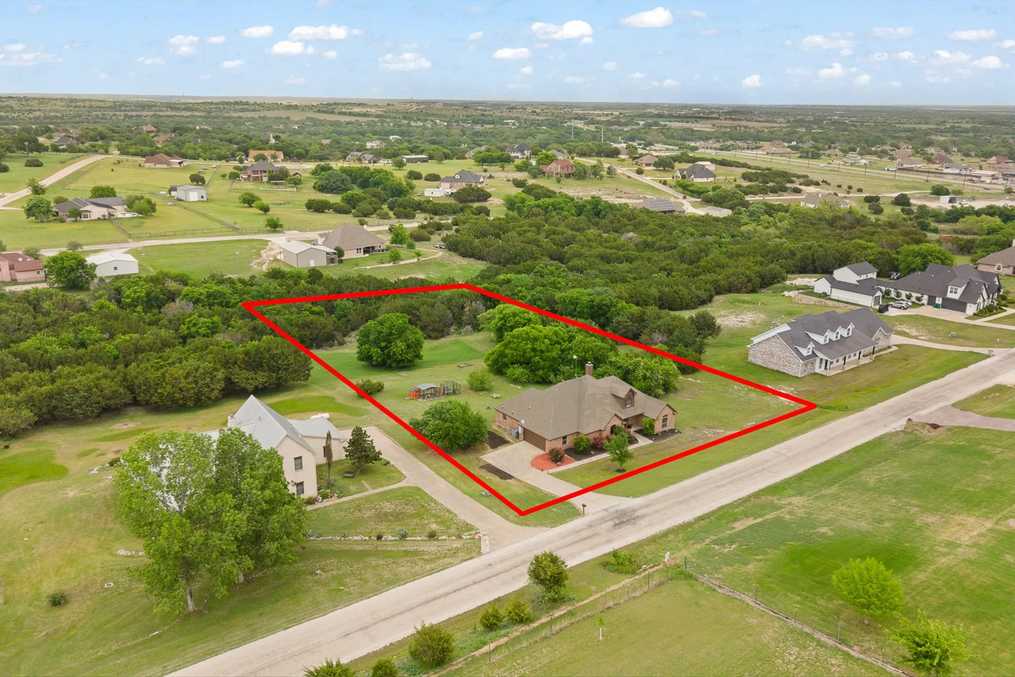 Single Family Residence For Sale in Parker County , 439 Stone Mountain, Cresson, Texas 76035, 4 Bedroom, 3 Bathroom, 2 Garage spaces, 2,470 Sqft, built in 2006, Price $585,000, mls#21239660, Real Estate Agent in Cresson, Homes For Sale in Parker county, Homes For Sale in Cresson, Realtor in Cresson Texas, Real Estate Brokerage Independent Realty Texas, Luminita Cordes Realtor