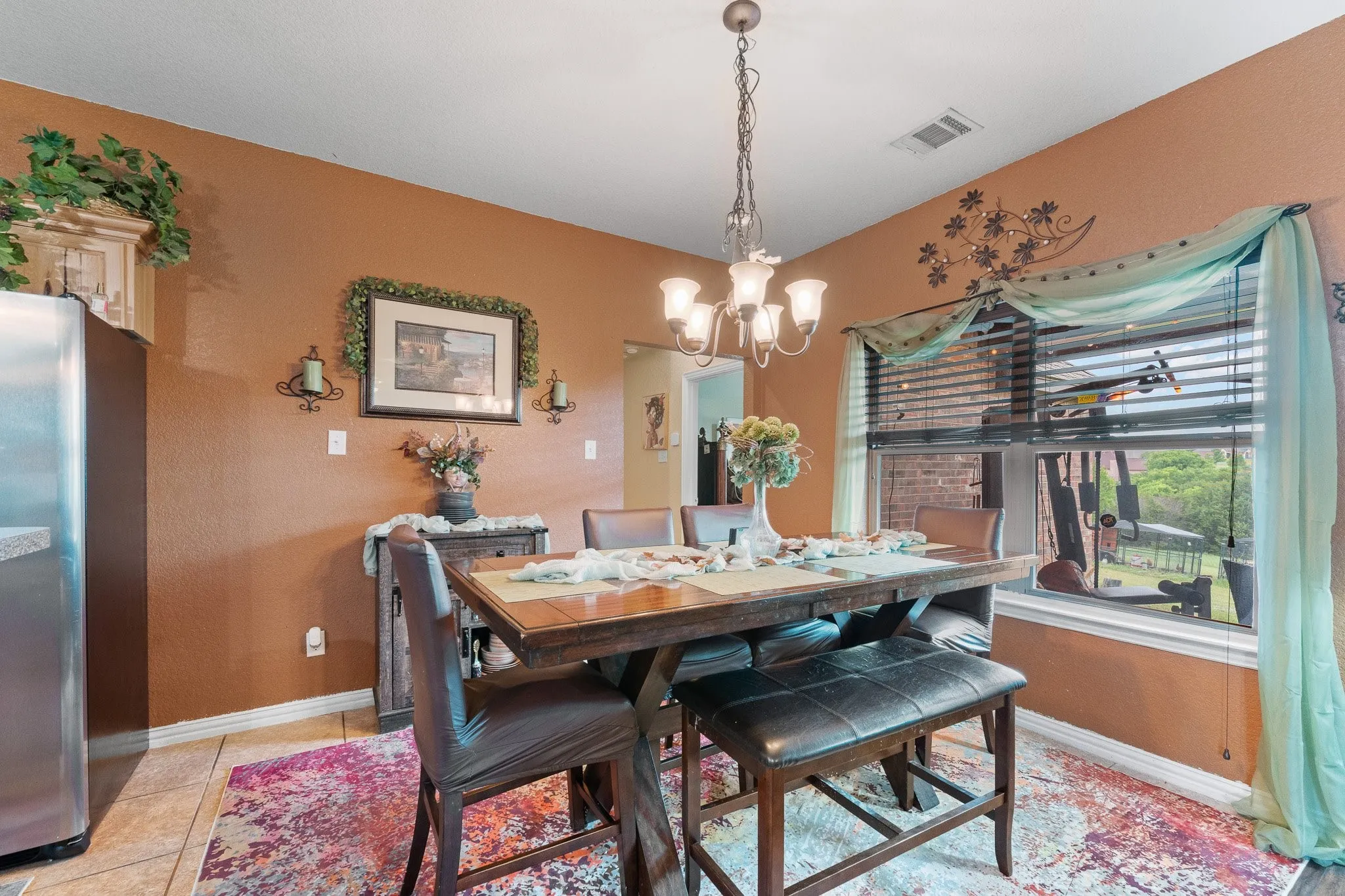 Single Family Residence For Sale in Parker County , 439 Stone Mountain, Cresson, Texas 76035, 4 Bedroom, 3 Bathroom, 2 Garage spaces, 2,470 Sqft, built in 2006, Price $585,000, mls#21239660, Real Estate Agent in Cresson, Homes For Sale in Parker county, Homes For Sale in Cresson, Realtor in Cresson Texas, Real Estate Brokerage Independent Realty Texas, Luminita Cordes Realtor