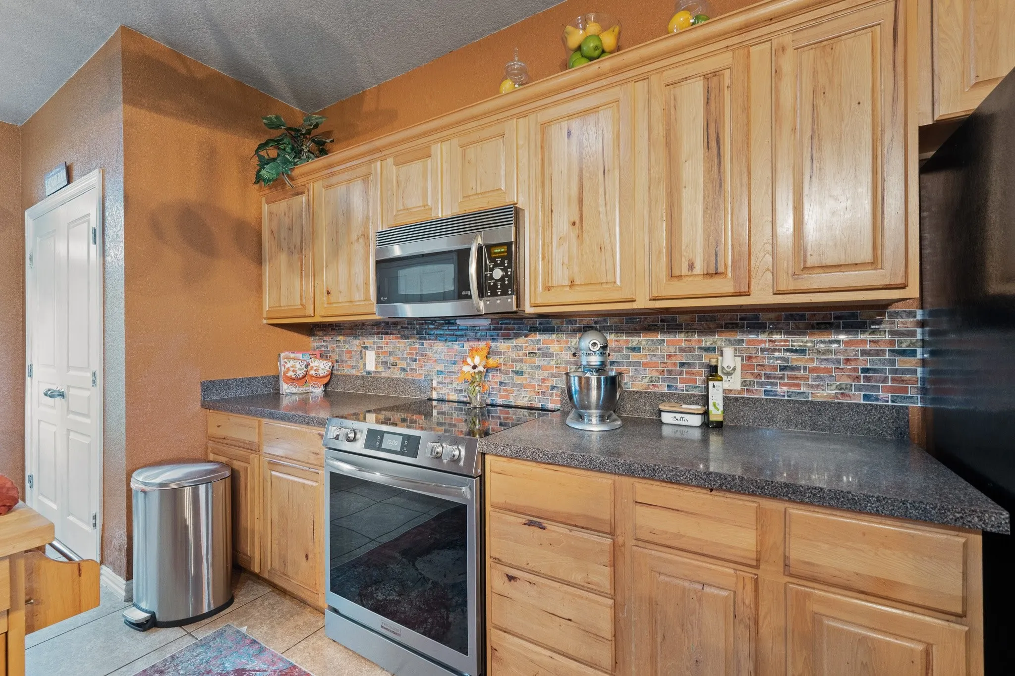 Single Family Residence For Sale in Parker County , 439 Stone Mountain, Cresson, Texas 76035, 4 Bedroom, 3 Bathroom, 2 Garage spaces, 2,470 Sqft, built in 2006, Price $585,000, mls#21239660, Real Estate Agent in Cresson, Homes For Sale in Parker county, Homes For Sale in Cresson, Realtor in Cresson Texas, Real Estate Brokerage Independent Realty Texas, Luminita Cordes Realtor