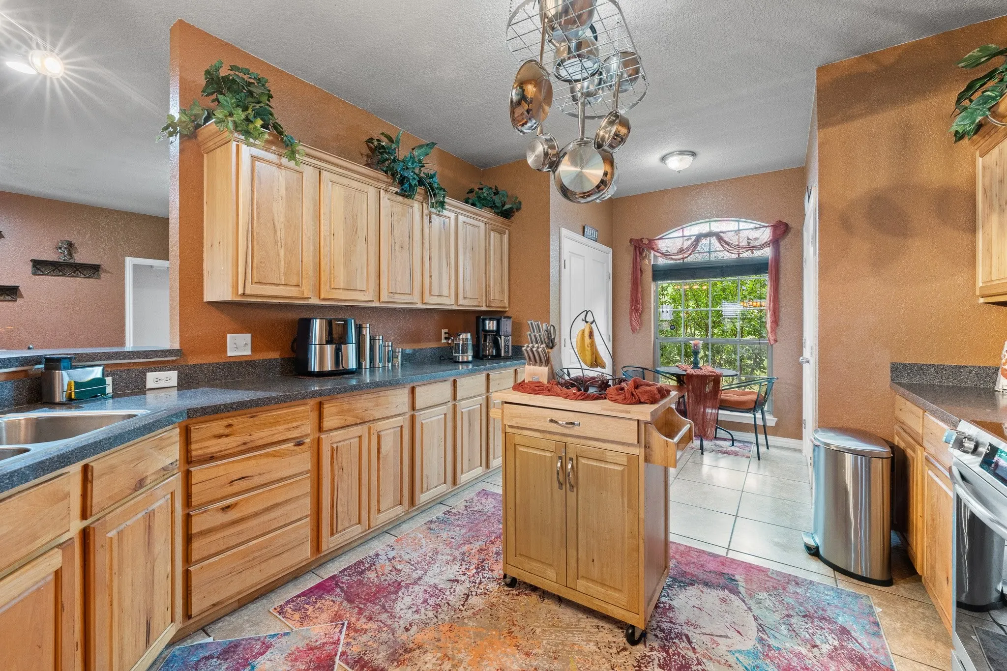 Single Family Residence For Sale in Parker County , 439 Stone Mountain, Cresson, Texas 76035, 4 Bedroom, 3 Bathroom, 2 Garage spaces, 2,470 Sqft, built in 2006, Price $585,000, mls#21239660, Real Estate Agent in Cresson, Homes For Sale in Parker county, Homes For Sale in Cresson, Realtor in Cresson Texas, Real Estate Brokerage Independent Realty Texas, Luminita Cordes Realtor