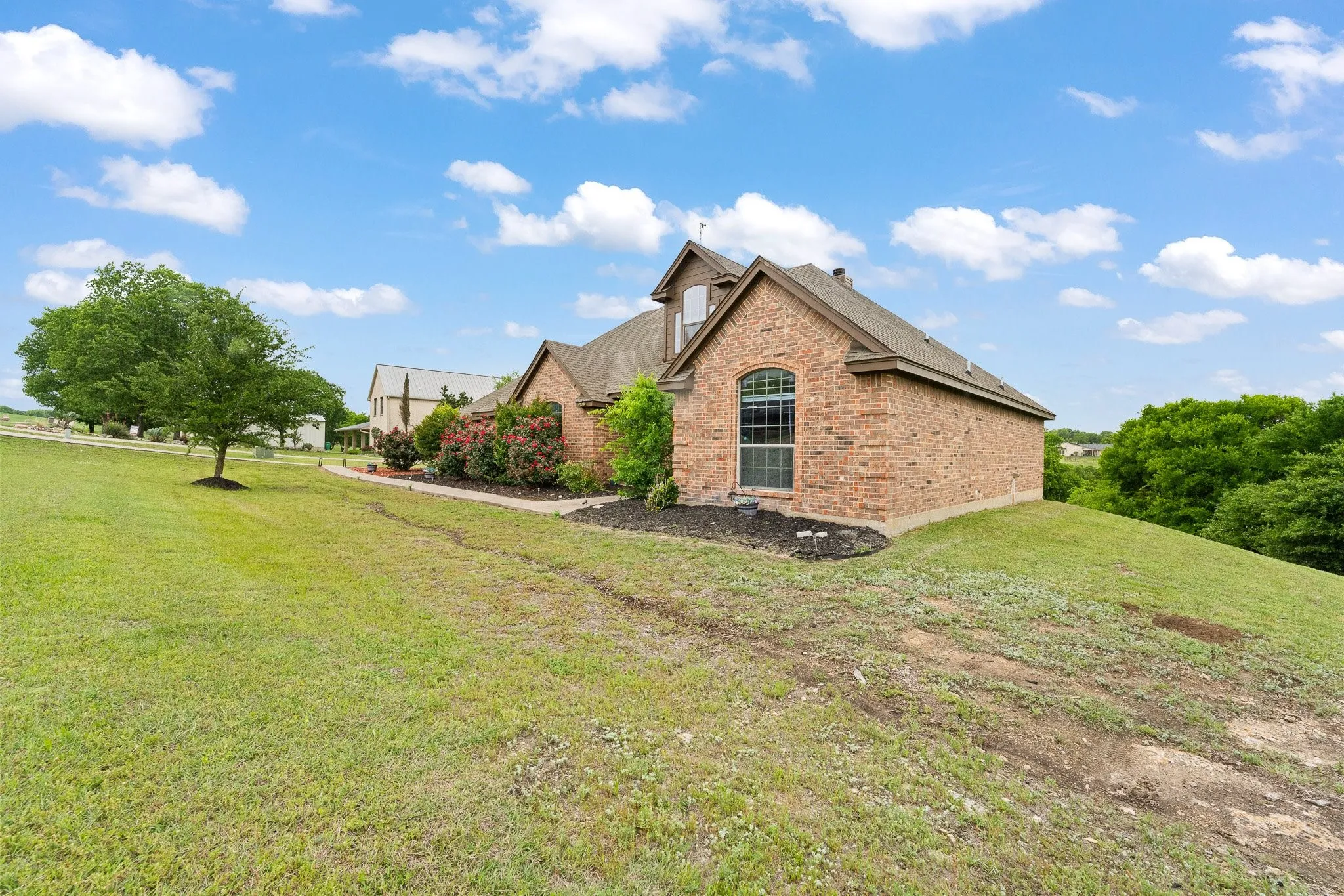 Single Family Residence For Sale in Parker County , 439 Stone Mountain, Cresson, Texas 76035, 4 Bedroom, 3 Bathroom, 2 Garage spaces, 2,470 Sqft, built in 2006, Price $585,000, mls#21239660, Real Estate Agent in Cresson, Homes For Sale in Parker county, Homes For Sale in Cresson, Realtor in Cresson Texas, Real Estate Brokerage Independent Realty Texas, Luminita Cordes Realtor
