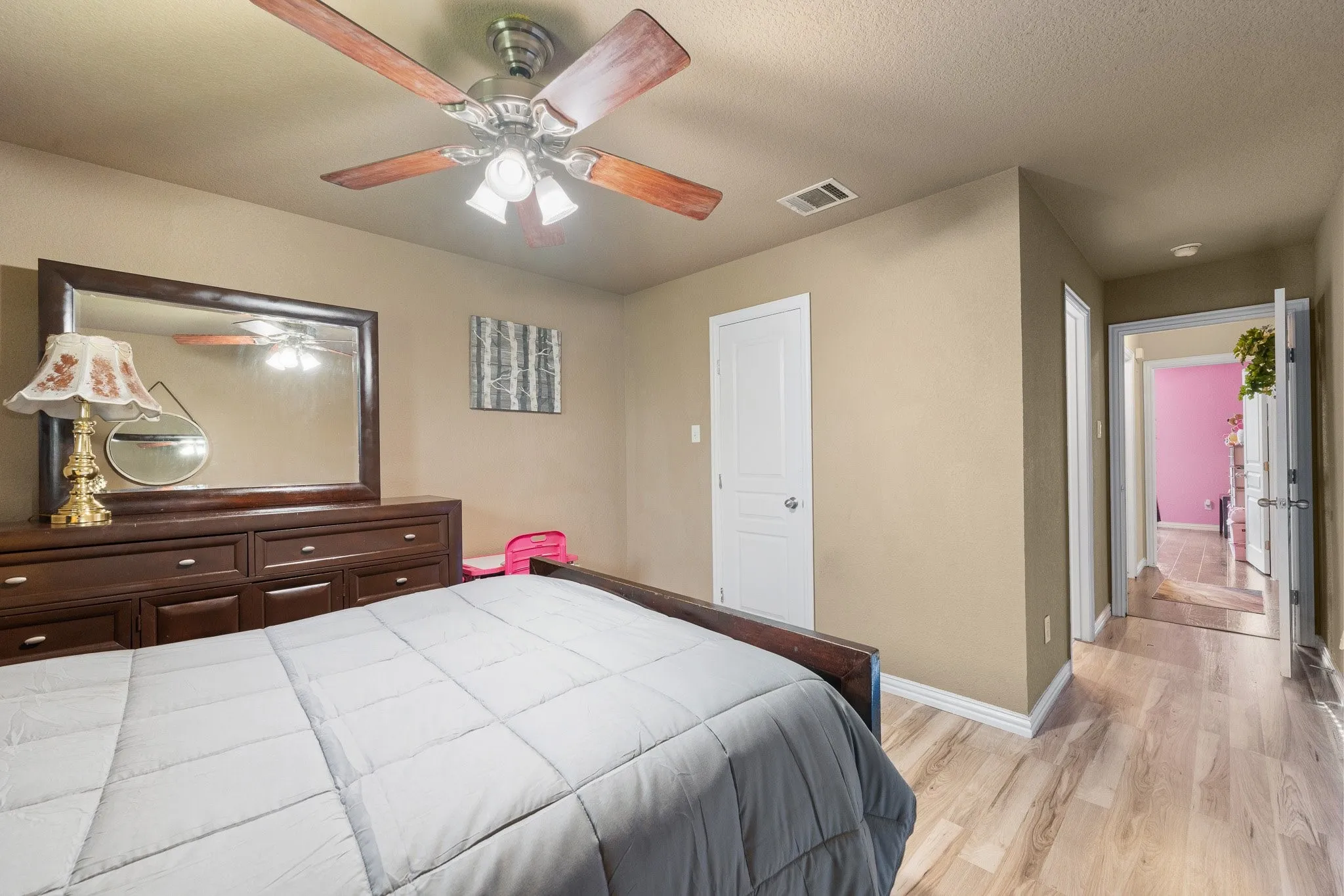 Single Family Residence For Sale in Parker County , 439 Stone Mountain, Cresson, Texas 76035, 4 Bedroom, 3 Bathroom, 2 Garage spaces, 2,470 Sqft, built in 2006, Price $585,000, mls#21239660, Real Estate Agent in Cresson, Homes For Sale in Parker county, Homes For Sale in Cresson, Realtor in Cresson Texas, Real Estate Brokerage Independent Realty Texas, Luminita Cordes Realtor