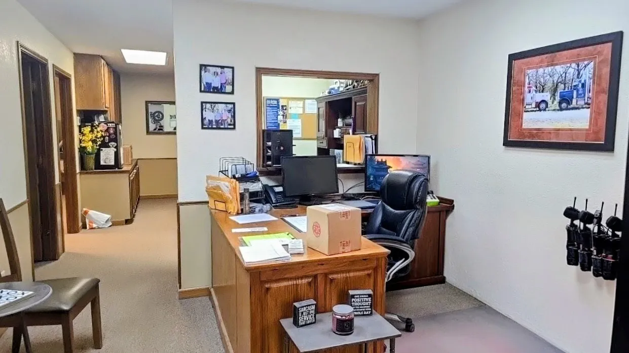 Reception area in 2nd unit.