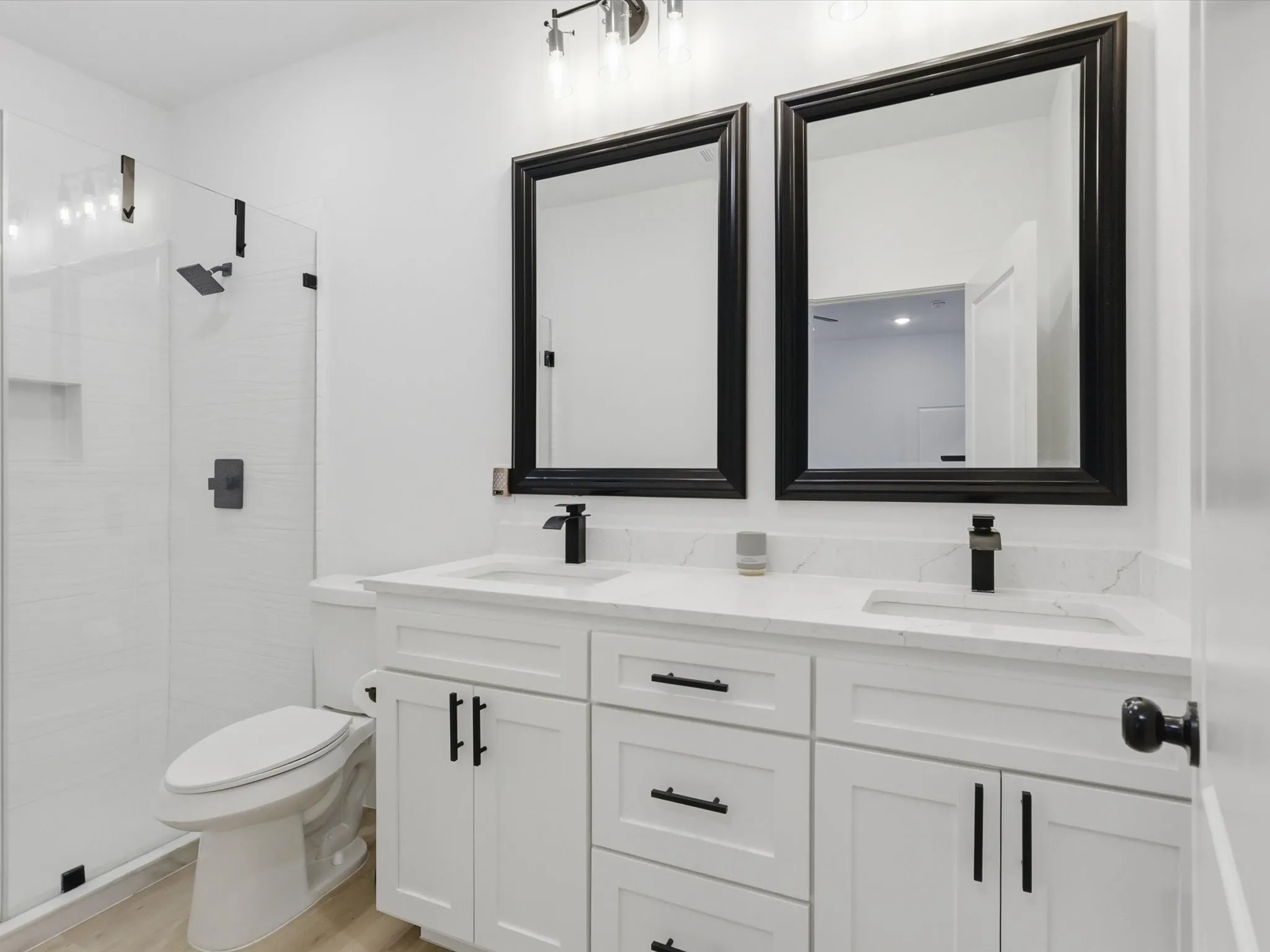 Single Family Residence For Sale in Tarrant County , 4621 Mccart Avenue, Fort Worth, Texas 76115, 3 Bedrooms, 3 Bathrooms, Garage spaces, 1,980 Sqft, built in 2023, Preowned, Price $327,500, mls#21239784, Real Estate Agent in Fort Worth, Homes For Sale in Tarrant county, Homes For Sale in Fort Worth, Realtor in Fort Worth Texas, Real Estate Brokerage Independent Realty Texas, Luminita Cordes Realtor