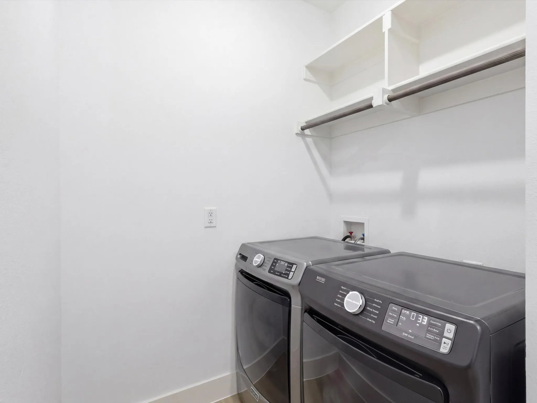 Single Family Residence For Sale in Tarrant County , 4621 Mccart Avenue, Fort Worth, Texas 76115, 3 Bedrooms, 3 Bathrooms, Garage spaces, 1,980 Sqft, built in 2023, Preowned, Price $327,500, mls#21239784, Real Estate Agent in Fort Worth, Homes For Sale in Tarrant county, Homes For Sale in Fort Worth, Realtor in Fort Worth Texas, Real Estate Brokerage Independent Realty Texas, Luminita Cordes Realtor