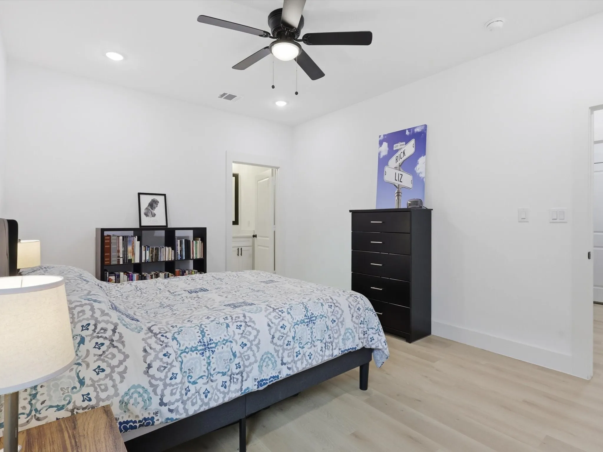 Single Family Residence For Sale in Tarrant County , 4621 Mccart Avenue, Fort Worth, Texas 76115, 3 Bedrooms, 3 Bathrooms, Garage spaces, 1,980 Sqft, built in 2023, Preowned, Price $327,500, mls#21239784, Real Estate Agent in Fort Worth, Homes For Sale in Tarrant county, Homes For Sale in Fort Worth, Realtor in Fort Worth Texas, Real Estate Brokerage Independent Realty Texas, Luminita Cordes Realtor