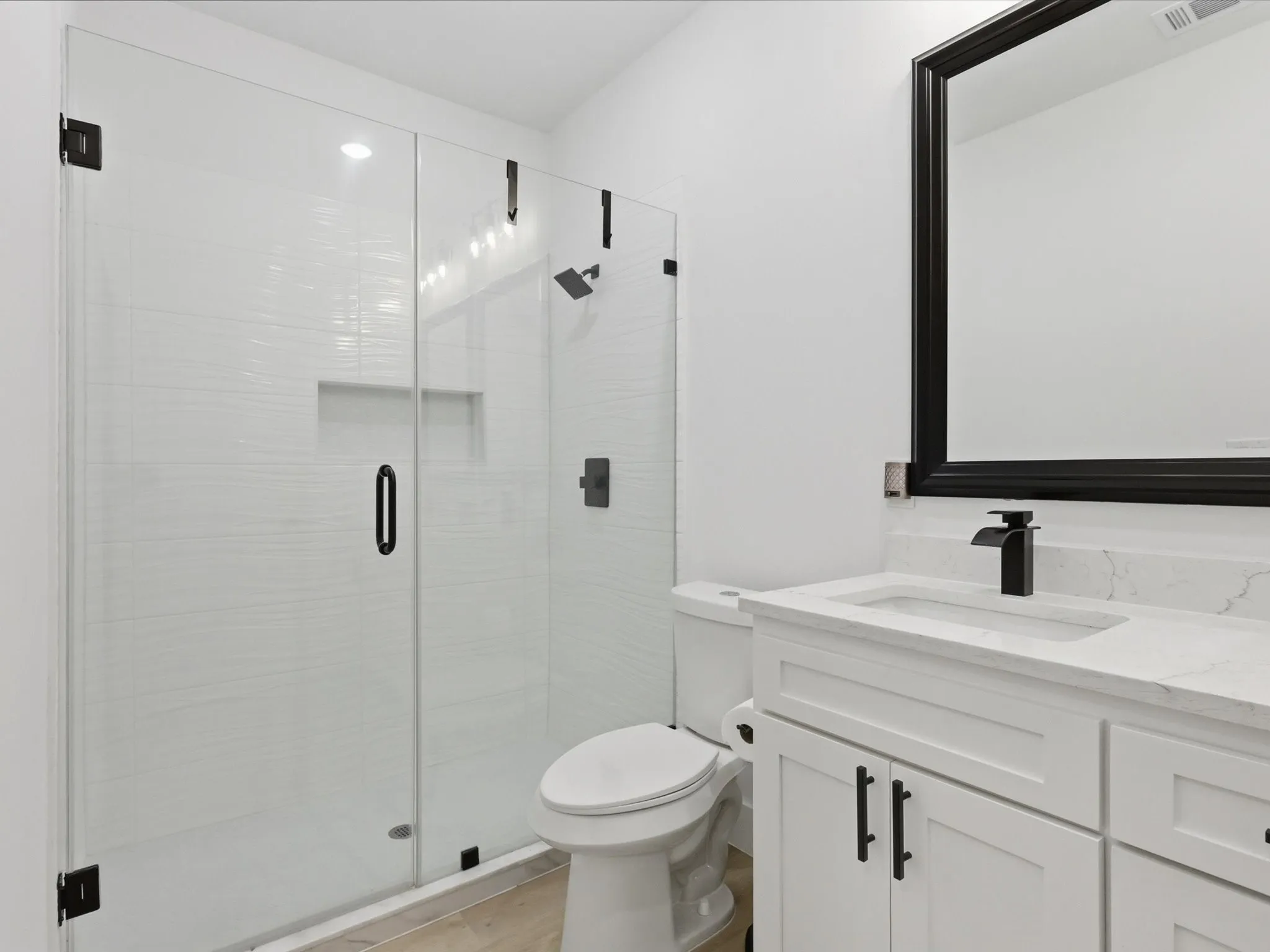 Single Family Residence For Sale in Tarrant County , 4621 Mccart Avenue, Fort Worth, Texas 76115, 3 Bedrooms, 3 Bathrooms, Garage spaces, 1,980 Sqft, built in 2023, Preowned, Price $327,500, mls#21239784, Real Estate Agent in Fort Worth, Homes For Sale in Tarrant county, Homes For Sale in Fort Worth, Realtor in Fort Worth Texas, Real Estate Brokerage Independent Realty Texas, Luminita Cordes Realtor