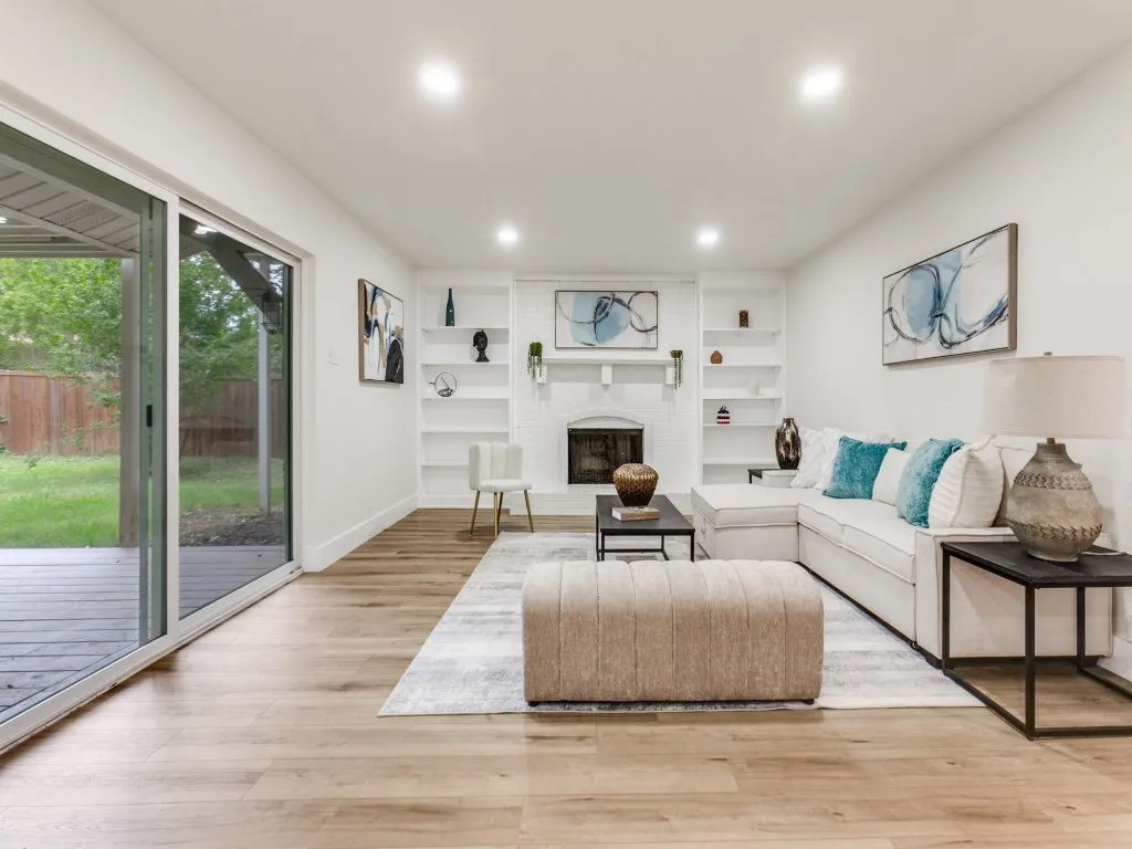 Single Family Residence For Sale in Dallas County , 1700 Aurora Drive, Richardson, Texas 75081, 4 Bedroom, 3 Bathroom, 2 Garage spaces, 2,181 Sqft, built in 1973, mls#21239598, Real Estate Agent in Richardson, Homes For Sale in Dallas county, Homes For Sale in Richardson, Realtor in Richardson Texas, Real Estate Brokerage Independent Realty Texas, Luminita Cordes Realtor