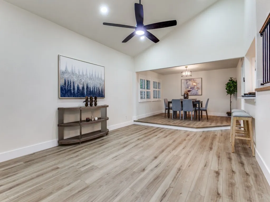 Single Family Residence For Sale in Dallas County , 1700 Aurora Drive, Richardson, Texas 75081, 4 Bedroom, 3 Bathroom, 2 Garage spaces, 2,181 Sqft, built in 1973, mls#21239598, Real Estate Agent in Richardson, Homes For Sale in Dallas county, Homes For Sale in Richardson, Realtor in Richardson Texas, Real Estate Brokerage Independent Realty Texas, Luminita Cordes Realtor
