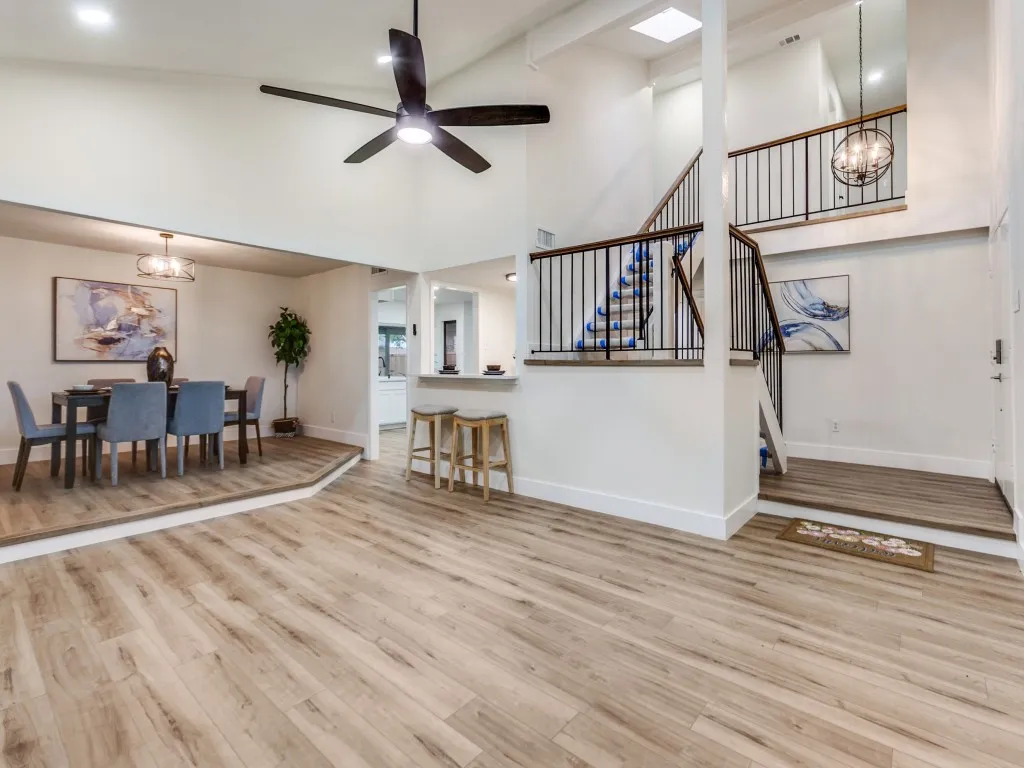 Single Family Residence For Sale in Dallas County , 1700 Aurora Drive, Richardson, Texas 75081, 4 Bedroom, 3 Bathroom, 2 Garage spaces, 2,181 Sqft, built in 1973, mls#21239598, Real Estate Agent in Richardson, Homes For Sale in Dallas county, Homes For Sale in Richardson, Realtor in Richardson Texas, Real Estate Brokerage Independent Realty Texas, Luminita Cordes Realtor
