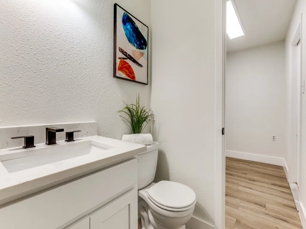 Single Family Residence For Sale in Dallas County , 1700 Aurora Drive, Richardson, Texas 75081, 4 Bedroom, 3 Bathroom, 2 Garage spaces, 2,181 Sqft, built in 1973, mls#21239598, Real Estate Agent in Richardson, Homes For Sale in Dallas county, Homes For Sale in Richardson, Realtor in Richardson Texas, Real Estate Brokerage Independent Realty Texas, Luminita Cordes Realtor