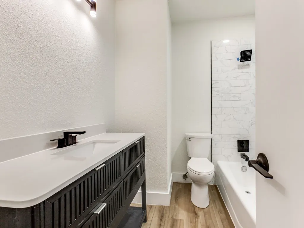 Single Family Residence For Sale in Dallas County , 1700 Aurora Drive, Richardson, Texas 75081, 4 Bedroom, 3 Bathroom, 2 Garage spaces, 2,181 Sqft, built in 1973, mls#21239598, Real Estate Agent in Richardson, Homes For Sale in Dallas county, Homes For Sale in Richardson, Realtor in Richardson Texas, Real Estate Brokerage Independent Realty Texas, Luminita Cordes Realtor