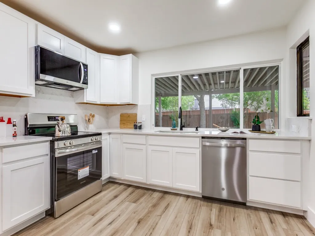 Single Family Residence For Sale in Dallas County , 1700 Aurora Drive, Richardson, Texas 75081, 4 Bedroom, 3 Bathroom, 2 Garage spaces, 2,181 Sqft, built in 1973, mls#21239598, Real Estate Agent in Richardson, Homes For Sale in Dallas county, Homes For Sale in Richardson, Realtor in Richardson Texas, Real Estate Brokerage Independent Realty Texas, Luminita Cordes Realtor