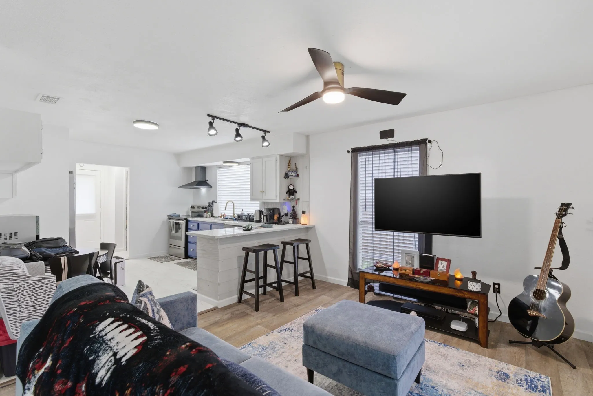 1028 Greg St