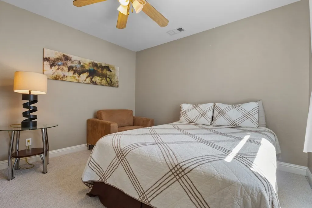 Single Family Residence For Sale in Henderson County , 124 Peninsula Point Terrace, Mabank, Texas 75156, 3 Bedroom, 2 Bathroom, 2 Garage spaces, 1,632 Sqft, built in 1998, mls#21240134, Real Estate Agent in Mabank, Homes For Sale in Henderson county, Homes For Sale in Mabank, Realtor in Mabank Texas, Real Estate Brokerage Independent Realty Texas, Luminita Cordes Realtor