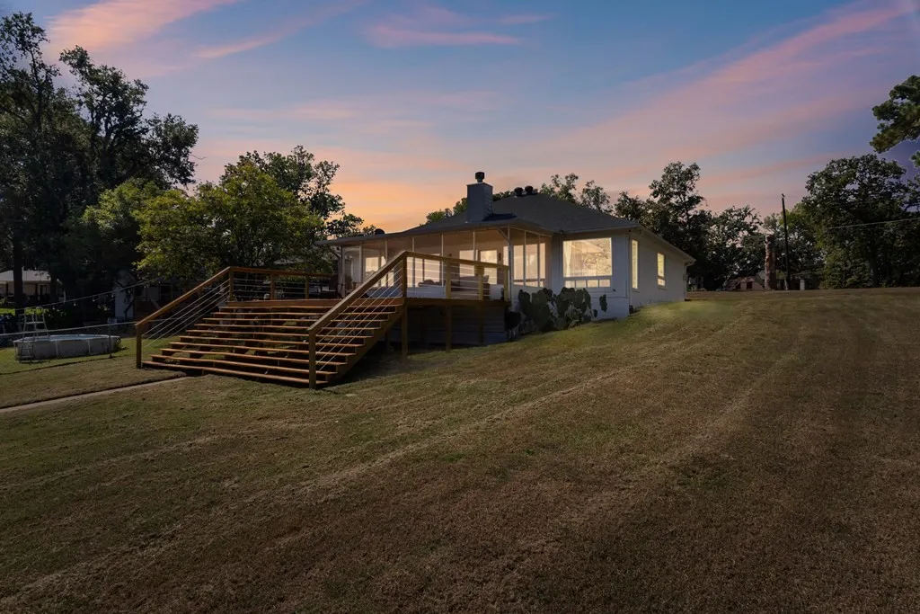 Single Family Residence For Sale in Henderson County , 124 Peninsula Point Terrace, Mabank, Texas 75156, 3 Bedroom, 2 Bathroom, 2 Garage spaces, 1,632 Sqft, built in 1998, mls#21240134, Real Estate Agent in Mabank, Homes For Sale in Henderson county, Homes For Sale in Mabank, Realtor in Mabank Texas, Real Estate Brokerage Independent Realty Texas, Luminita Cordes Realtor