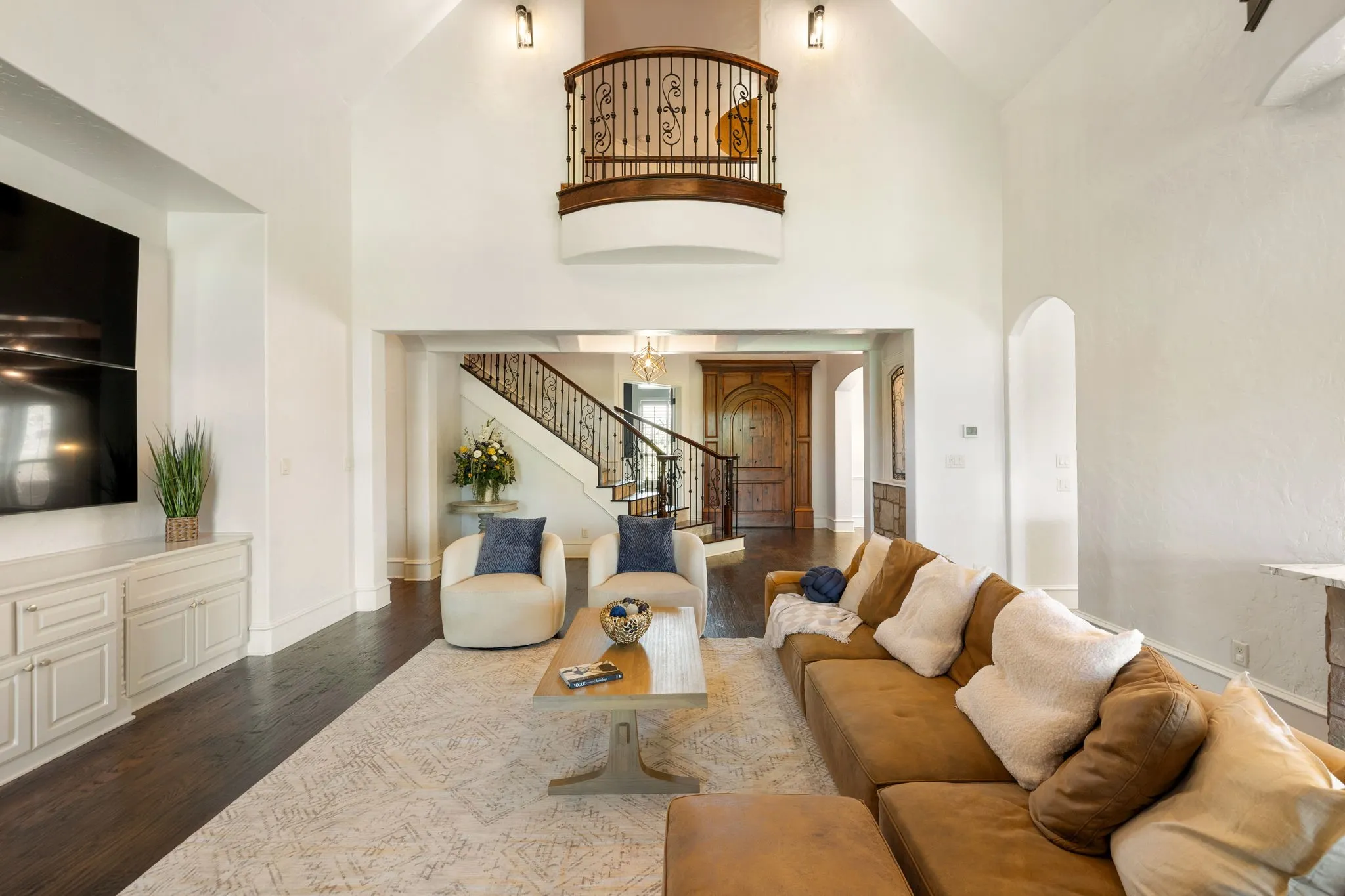 Single Family Residence For Sale in Denton County , 1311 Appaloosa Circle, Bartonville, Texas 76226, 5 Bedroom, 6 Bathroom, 3 Garage spaces, 5,505 Sqft, built in 2010, Price $1,925,000, mls#21239924, Real Estate Agent in Bartonville, Homes For Sale in Denton county, Homes For Sale in Bartonville, Realtor in Bartonville Texas, Real Estate Brokerage Independent Realty Texas, Luminita Cordes Realtor