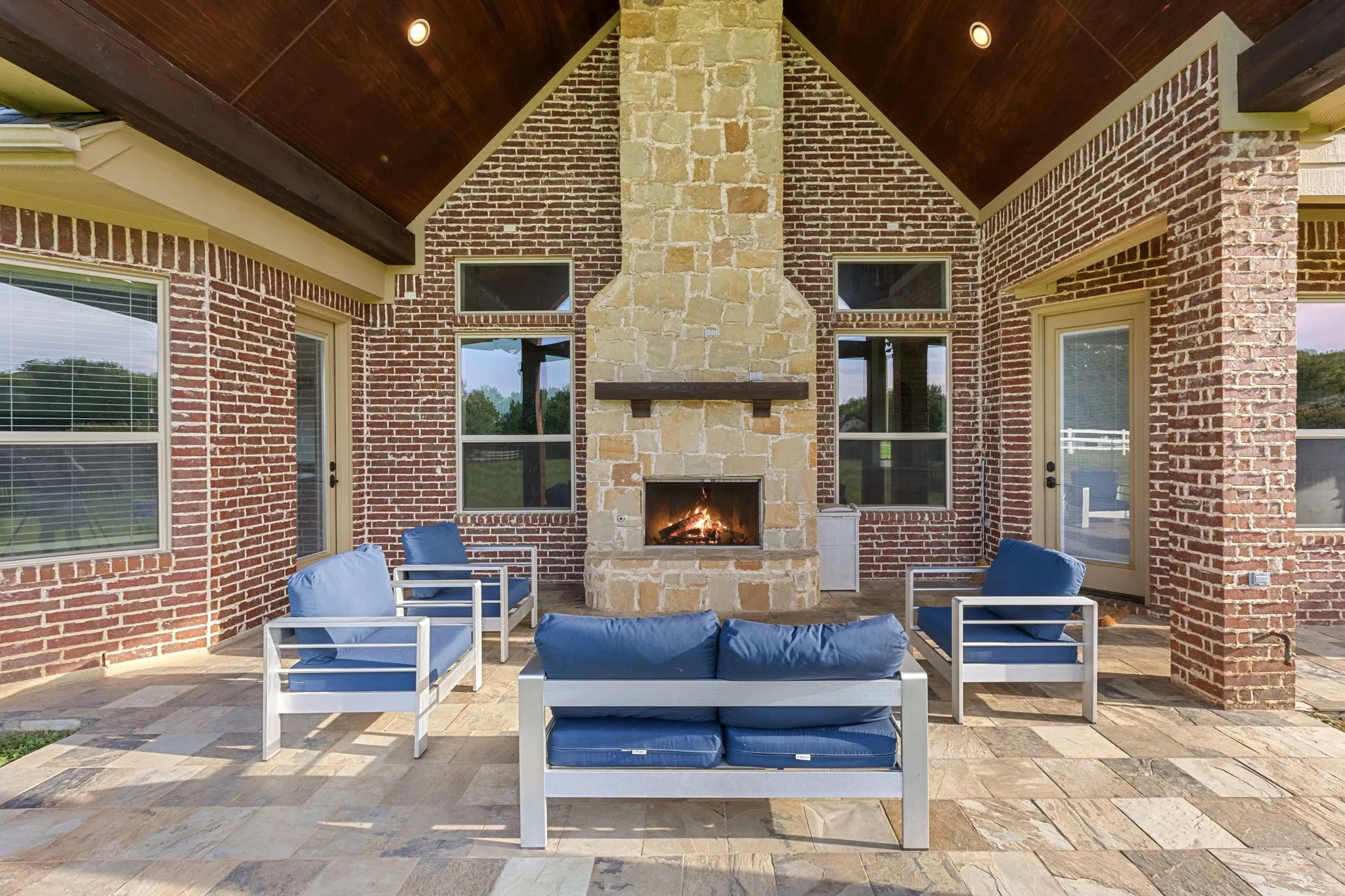 Single Family Residence For Sale in Denton County , 1311 Appaloosa Circle, Bartonville, Texas 76226, 5 Bedroom, 6 Bathroom, 3 Garage spaces, 5,505 Sqft, built in 2010, Price $1,925,000, mls#21239924, Real Estate Agent in Bartonville, Homes For Sale in Denton county, Homes For Sale in Bartonville, Realtor in Bartonville Texas, Real Estate Brokerage Independent Realty Texas, Luminita Cordes Realtor
