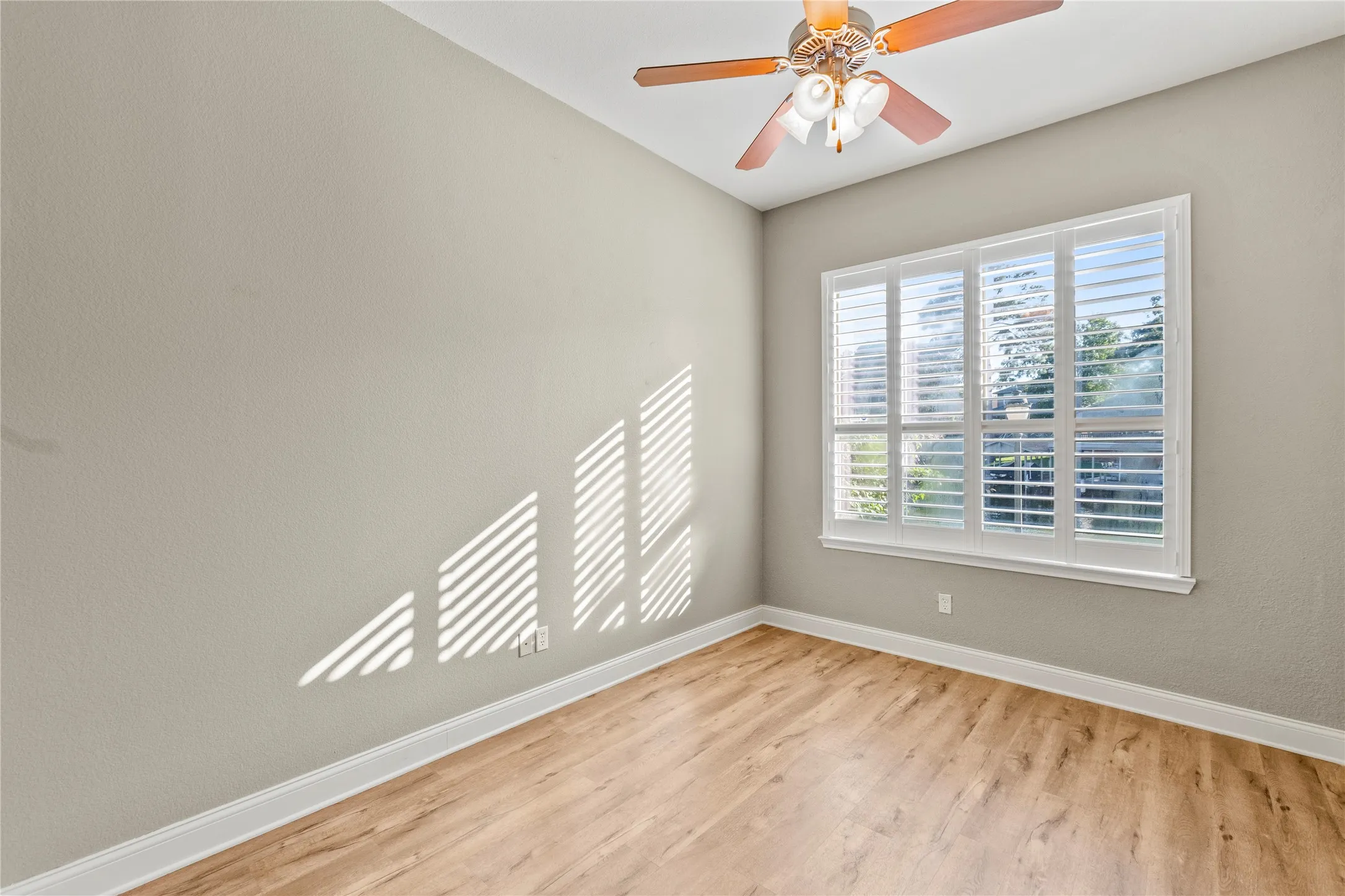 Bedroom 4 or office