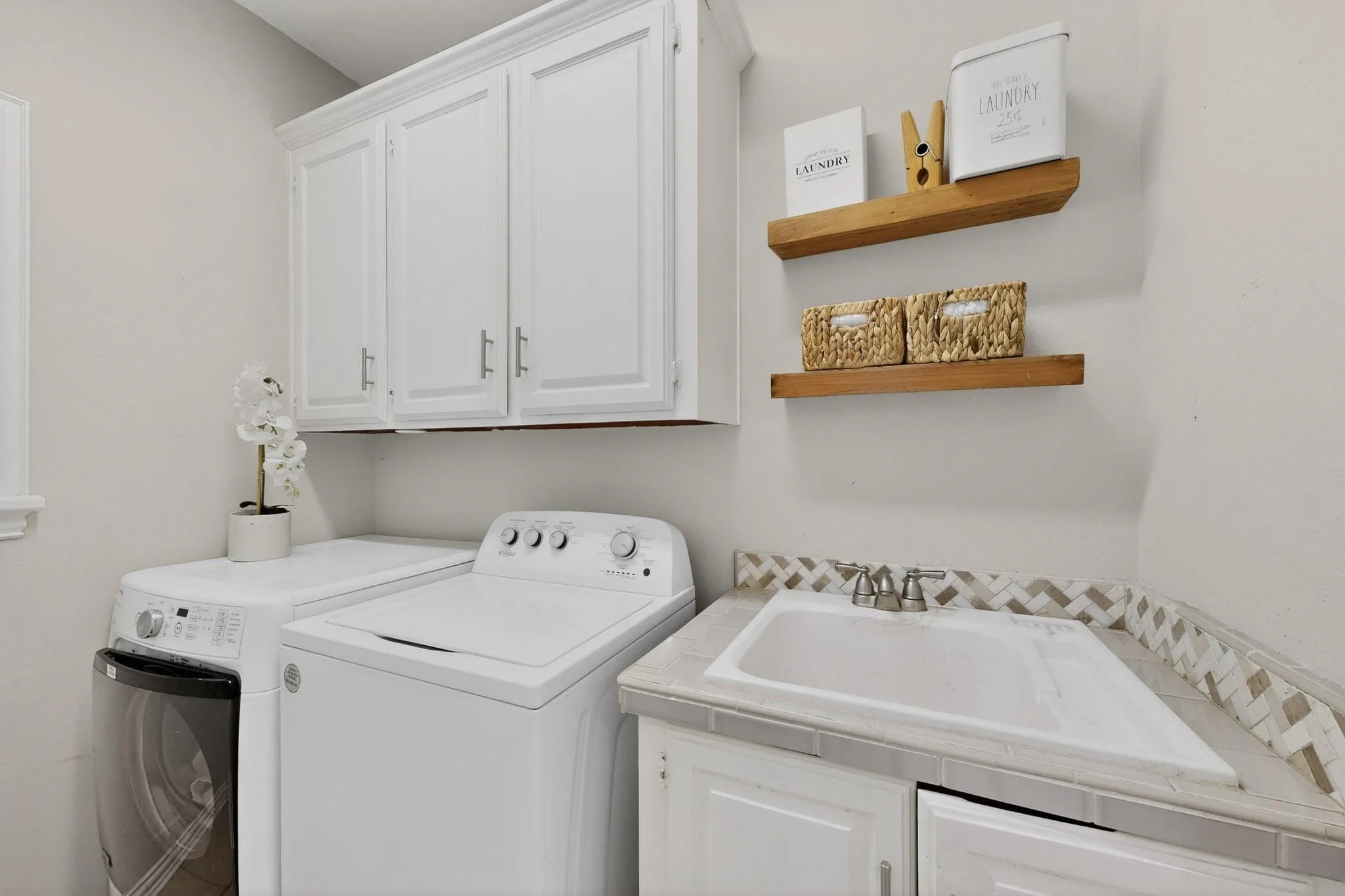 Single Family Residence For Sale in Collin County , 324 Timbercreek Court, Princeton, Texas 75407, 3 Bedroom, 3 Bathroom, 2 Garage spaces, 2,293 Sqft, built in 2005, mls#21240187, Real Estate Agent in Princeton, Homes For Sale in Collin county, Homes For Sale in Princeton, Realtor in Princeton Texas, Real Estate Brokerage Independent Realty Texas, Luminita Cordes Realtor