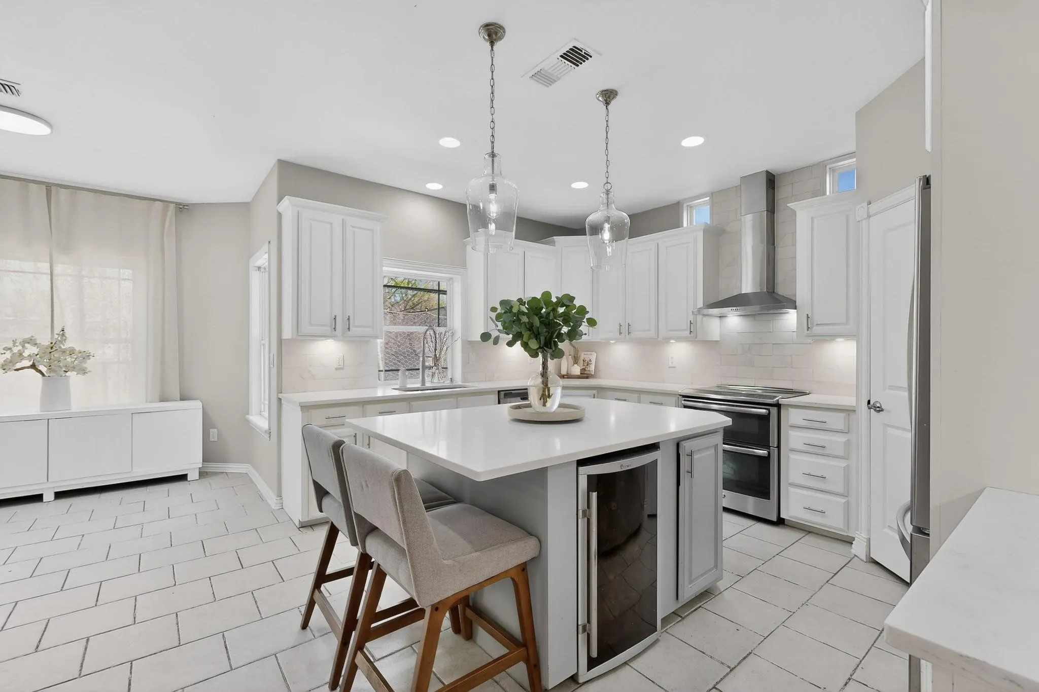 Single Family Residence For Sale in Collin County , 324 Timbercreek Court, Princeton, Texas 75407, 3 Bedroom, 3 Bathroom, 2 Garage spaces, 2,293 Sqft, built in 2005, mls#21240187, Real Estate Agent in Princeton, Homes For Sale in Collin county, Homes For Sale in Princeton, Realtor in Princeton Texas, Real Estate Brokerage Independent Realty Texas, Luminita Cordes Realtor