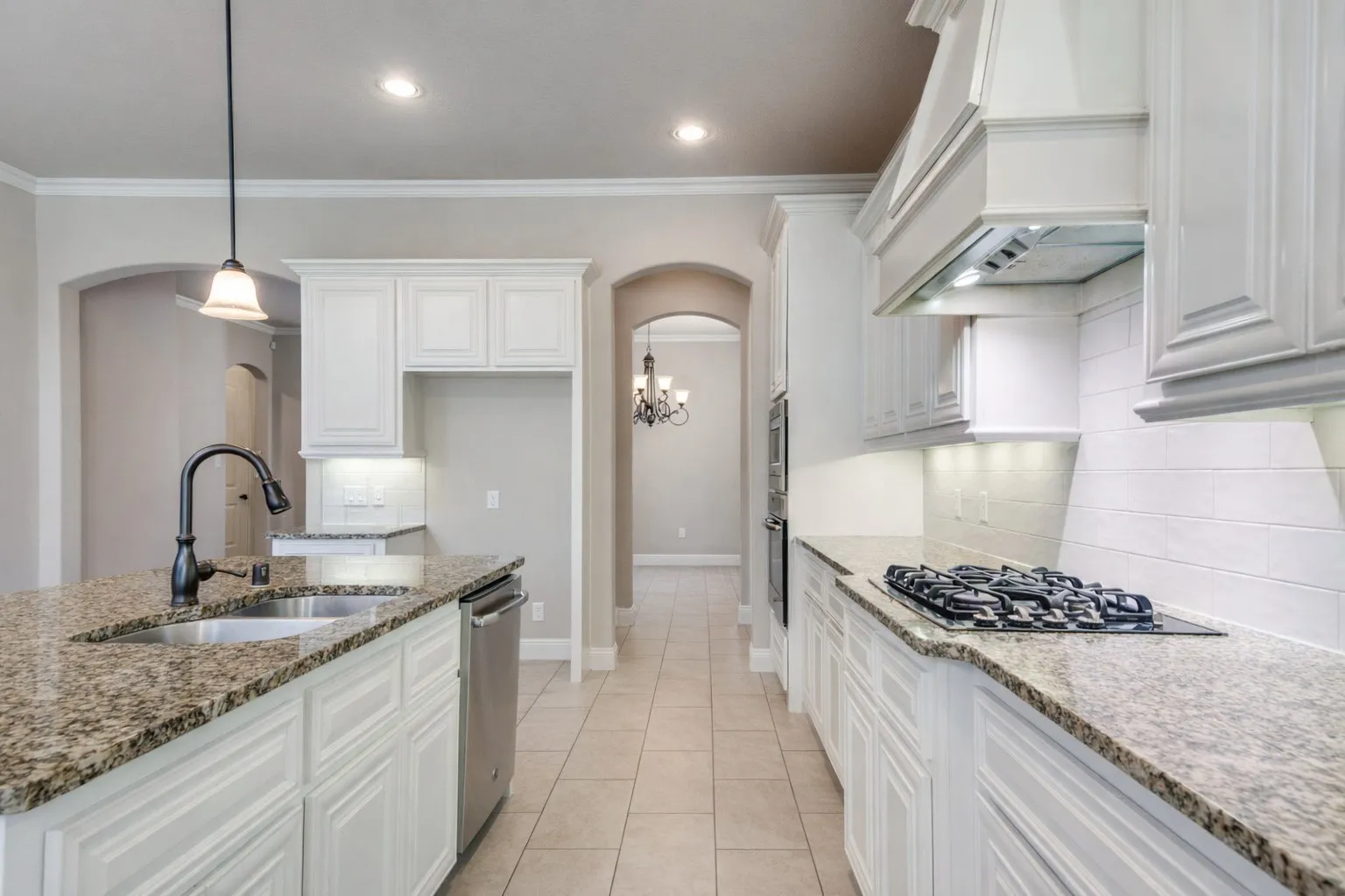 Single Family Residence For Sale in Collin County , 1108 Melcer Street, Plano, Texas 75074, 5 Bedroom, 5 Bathroom, 3 Garage spaces, 3,744 Sqft, built in 2015, Preowned, mls#21239965, Real Estate Agent in Plano, Homes For Sale in Collin county, Homes For Sale in Plano, Realtor in Plano Texas, Real Estate Brokerage Independent Realty Texas, Luminita Cordes Realtor
