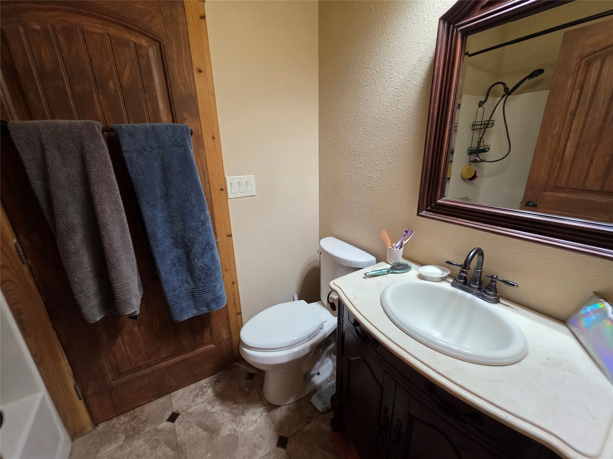 Single Family Residence For Sale in Brown County , 1200 E Fm 2273, May, Texas 76857, 3 Bedroom, 3 Bathroom, 2 Garage spaces, 2,490 Sqft, built in 2011, Preowned, mls#21240140, Real Estate Agent in May, Homes For Sale in Brown county, Homes For Sale in May, Realtor in May Texas, Real Estate Brokerage Independent Realty Texas, Luminita Cordes Realtor