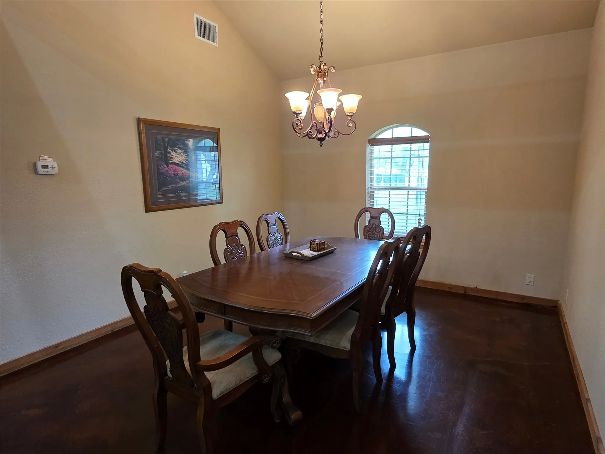 Single Family Residence For Sale in Brown County , 1200 E Fm 2273, May, Texas 76857, 3 Bedroom, 3 Bathroom, 2 Garage spaces, 2,490 Sqft, built in 2011, Preowned, mls#21240140, Real Estate Agent in May, Homes For Sale in Brown county, Homes For Sale in May, Realtor in May Texas, Real Estate Brokerage Independent Realty Texas, Luminita Cordes Realtor