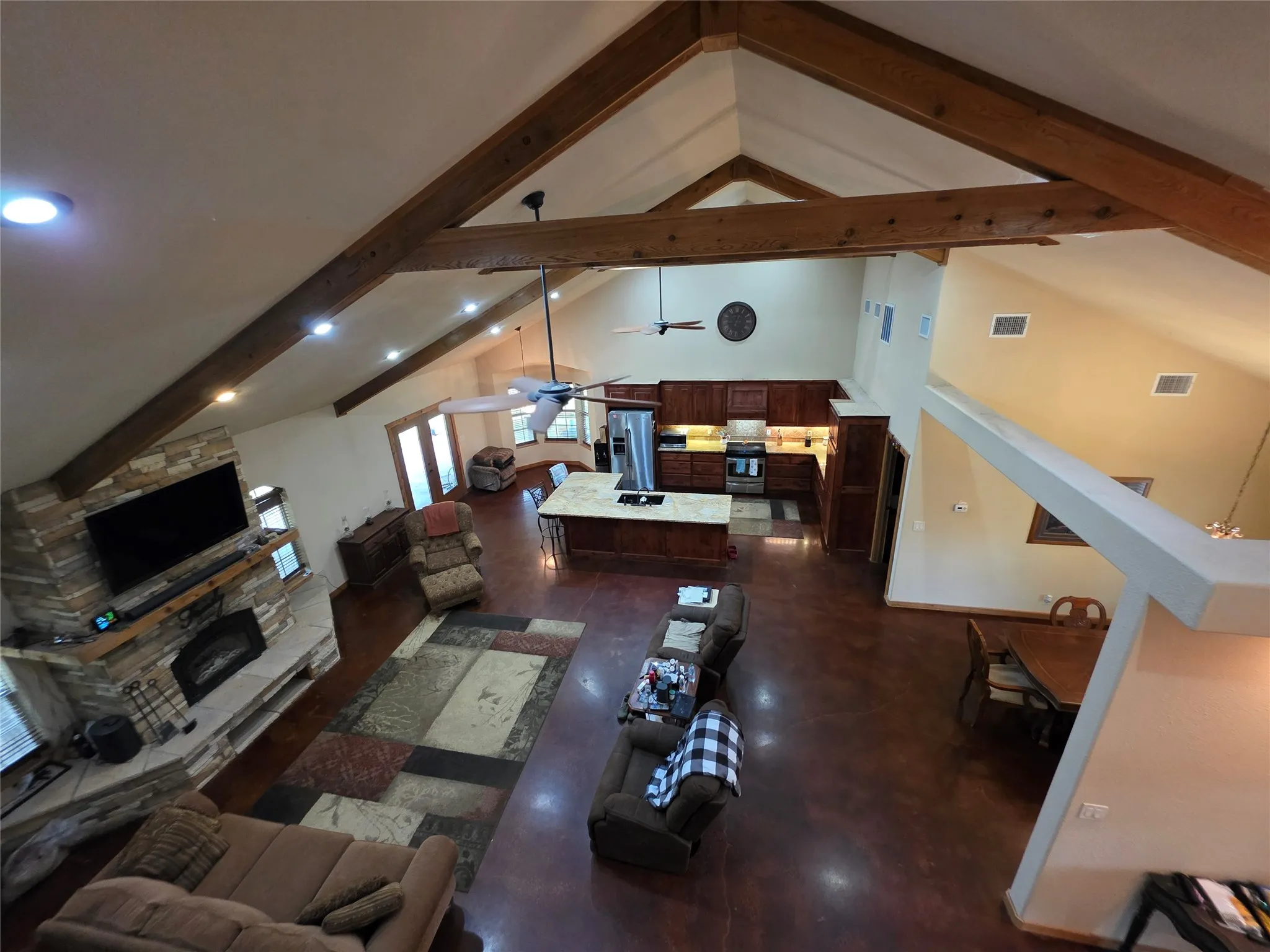 Single Family Residence For Sale in Brown County , 1200 E Fm 2273, May, Texas 76857, 3 Bedroom, 3 Bathroom, 2 Garage spaces, 2,490 Sqft, built in 2011, Preowned, mls#21240140, Real Estate Agent in May, Homes For Sale in Brown county, Homes For Sale in May, Realtor in May Texas, Real Estate Brokerage Independent Realty Texas, Luminita Cordes Realtor