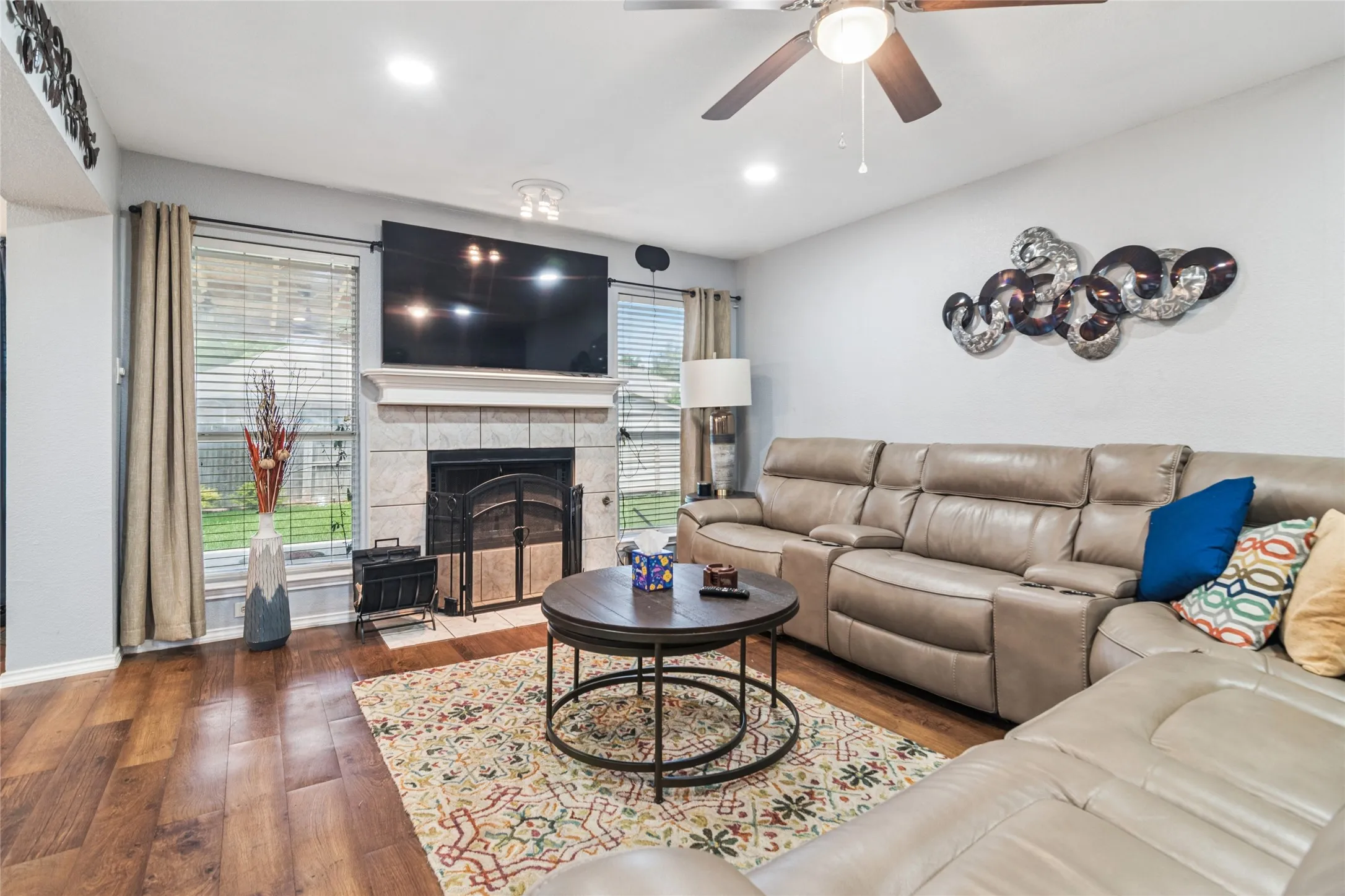 Single Family Residence For Sale in Kaufman County , 522 Pinto Lane, Forney, Texas 75126, 3 Bedroom, 3 Bathroom, 2 Garage spaces, 1,993 Sqft, built in 2002, mls#21240211, Real Estate Agent in Forney, Homes For Sale in Kaufman county, Homes For Sale in Forney, Realtor in Forney Texas, Real Estate Brokerage Independent Realty Texas, Luminita Cordes Realtor