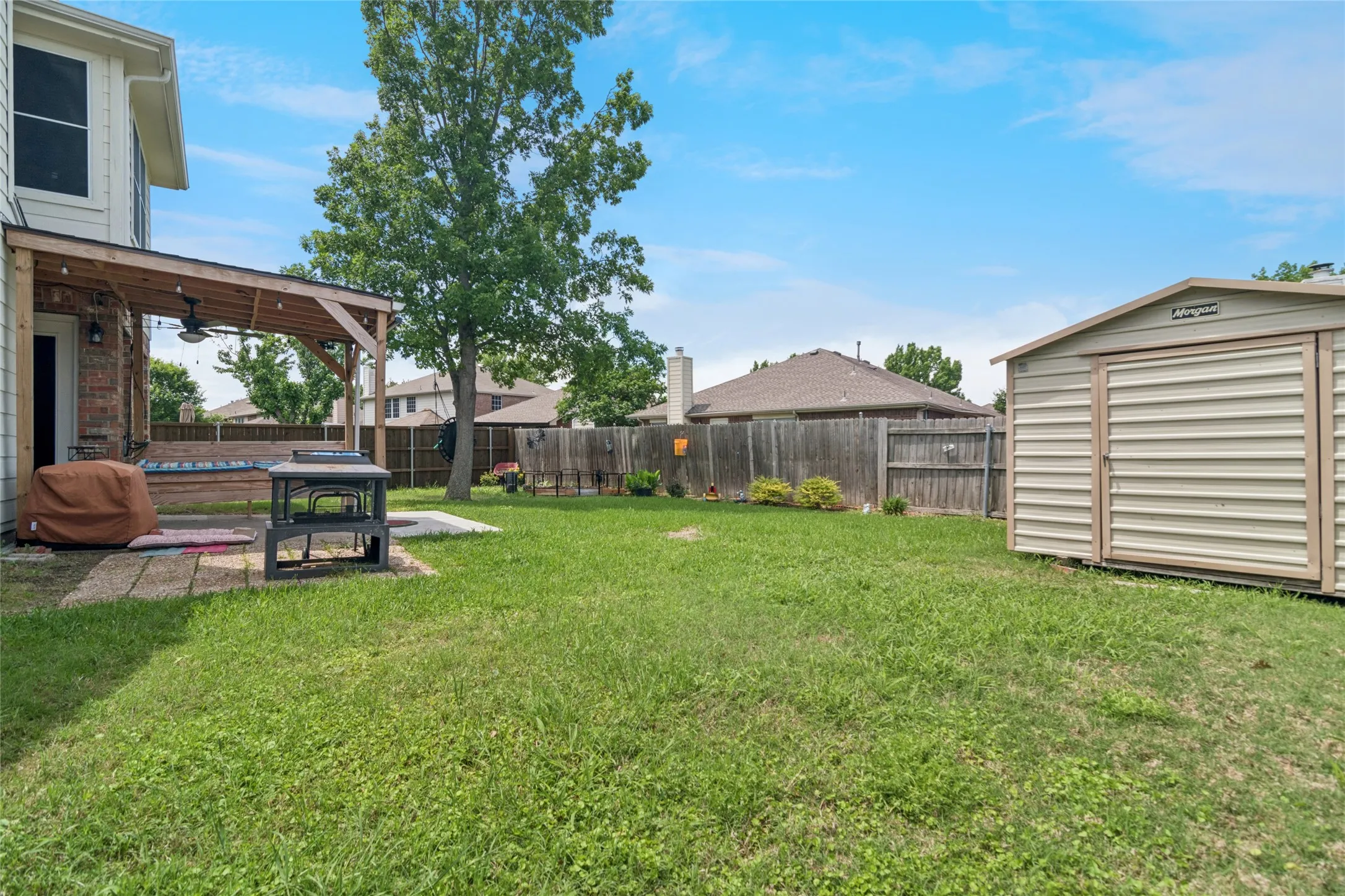 Single Family Residence For Sale in Kaufman County , 522 Pinto Lane, Forney, Texas 75126, 3 Bedroom, 3 Bathroom, 2 Garage spaces, 1,993 Sqft, built in 2002, mls#21240211, Real Estate Agent in Forney, Homes For Sale in Kaufman county, Homes For Sale in Forney, Realtor in Forney Texas, Real Estate Brokerage Independent Realty Texas, Luminita Cordes Realtor