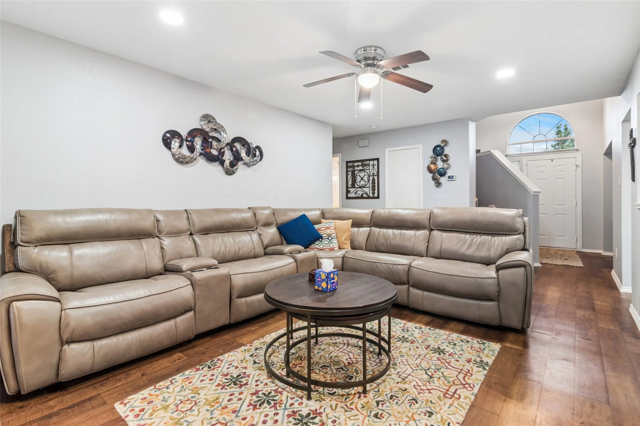 Single Family Residence For Sale in Kaufman County , 522 Pinto Lane, Forney, Texas 75126, 3 Bedroom, 3 Bathroom, 2 Garage spaces, 1,993 Sqft, built in 2002, mls#21240211, Real Estate Agent in Forney, Homes For Sale in Kaufman county, Homes For Sale in Forney, Realtor in Forney Texas, Real Estate Brokerage Independent Realty Texas, Luminita Cordes Realtor