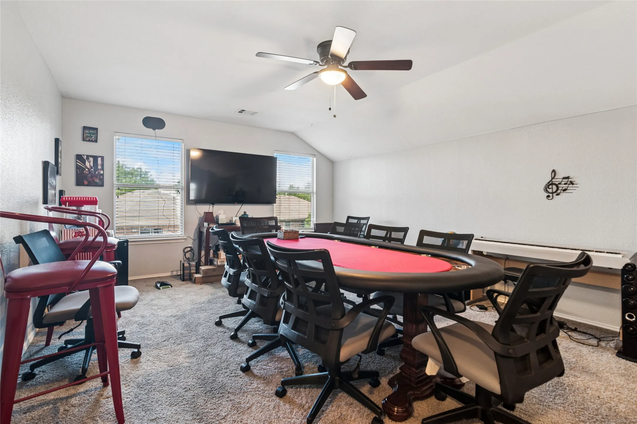 Single Family Residence For Sale in Kaufman County , 522 Pinto Lane, Forney, Texas 75126, 3 Bedroom, 3 Bathroom, 2 Garage spaces, 1,993 Sqft, built in 2002, mls#21240211, Real Estate Agent in Forney, Homes For Sale in Kaufman county, Homes For Sale in Forney, Realtor in Forney Texas, Real Estate Brokerage Independent Realty Texas, Luminita Cordes Realtor