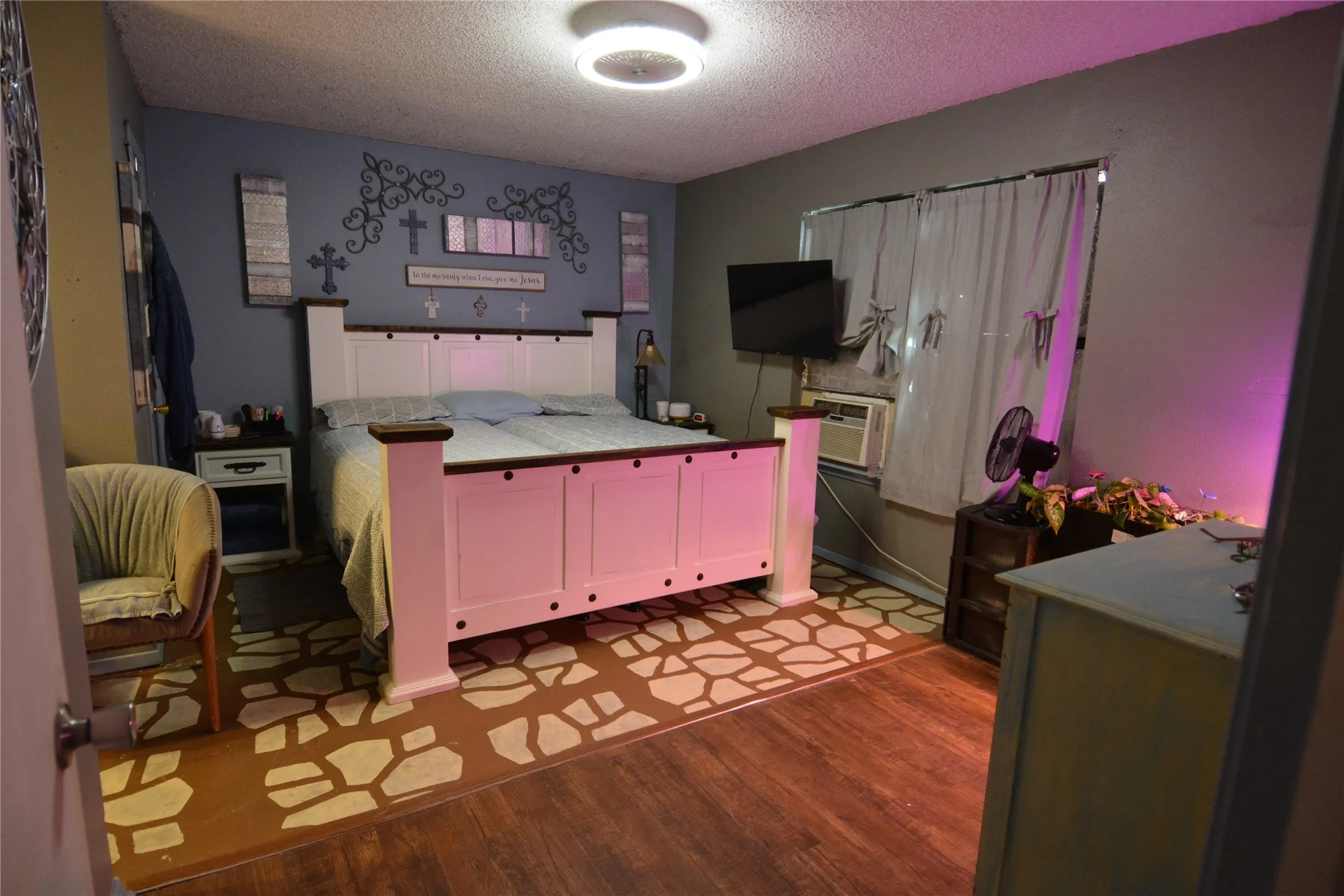Single Family Residence For Sale in Johnson County , 1306 Clearfield Drive, Cleburne, Texas 76033, 4 Bedroom, 2 Bathroom, Garage spaces, 1,702 Sqft, built in 1986, mls#21240088, Real Estate Agent in Cleburne, Homes For Sale in Johnson county, Homes For Sale in Cleburne, Realtor in Cleburne Texas, Real Estate Brokerage Independent Realty Texas, Luminita Cordes Realtor