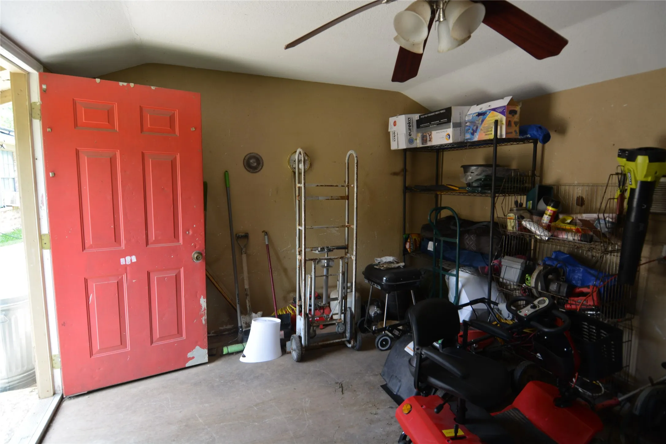 Single Family Residence For Sale in Johnson County , 1306 Clearfield Drive, Cleburne, Texas 76033, 4 Bedroom, 2 Bathroom, Garage spaces, 1,702 Sqft, built in 1986, mls#21240088, Real Estate Agent in Cleburne, Homes For Sale in Johnson county, Homes For Sale in Cleburne, Realtor in Cleburne Texas, Real Estate Brokerage Independent Realty Texas, Luminita Cordes Realtor