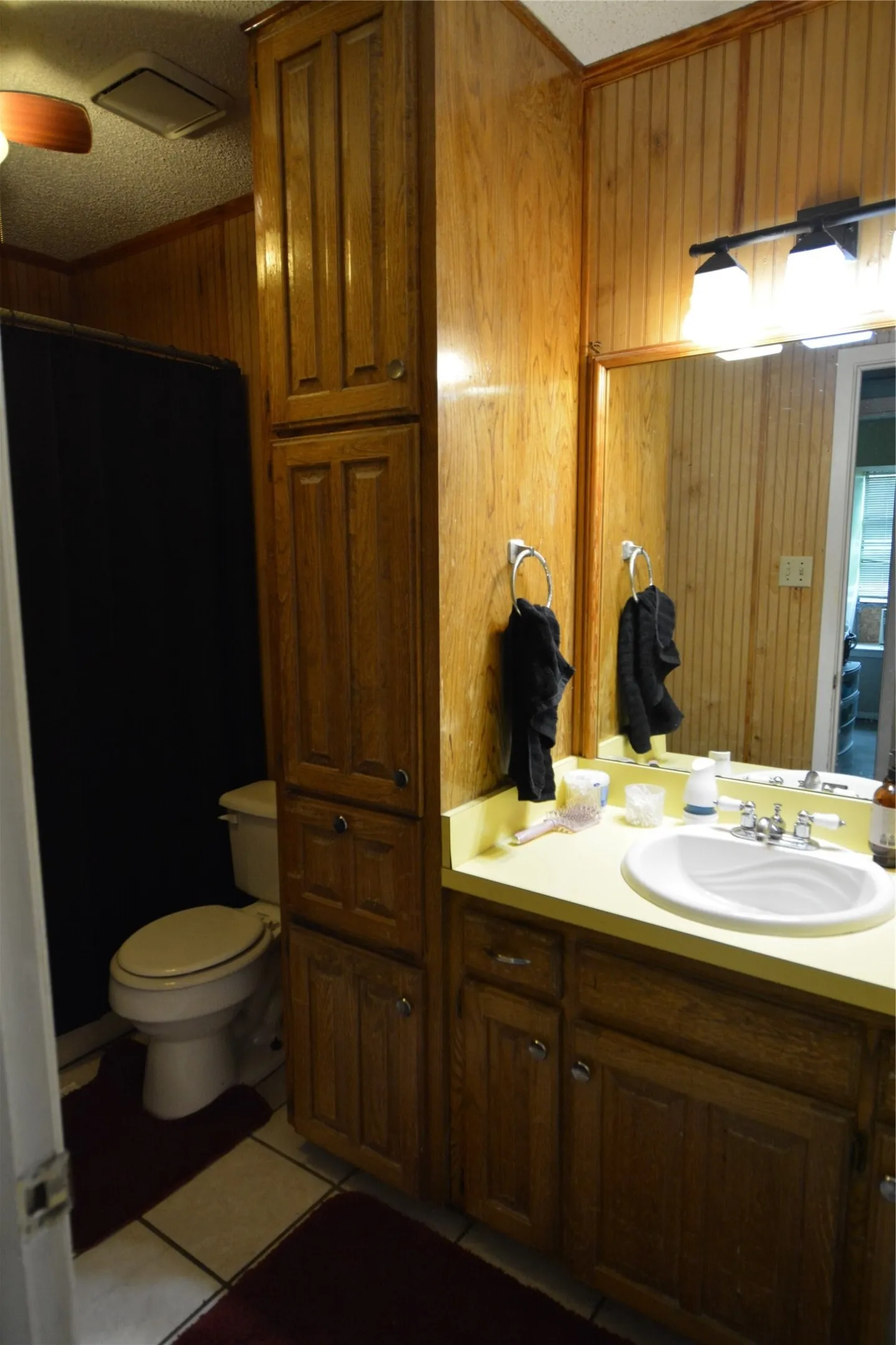 Single Family Residence For Sale in Johnson County , 1306 Clearfield Drive, Cleburne, Texas 76033, 4 Bedroom, 2 Bathroom, Garage spaces, 1,702 Sqft, built in 1986, mls#21240088, Real Estate Agent in Cleburne, Homes For Sale in Johnson county, Homes For Sale in Cleburne, Realtor in Cleburne Texas, Real Estate Brokerage Independent Realty Texas, Luminita Cordes Realtor