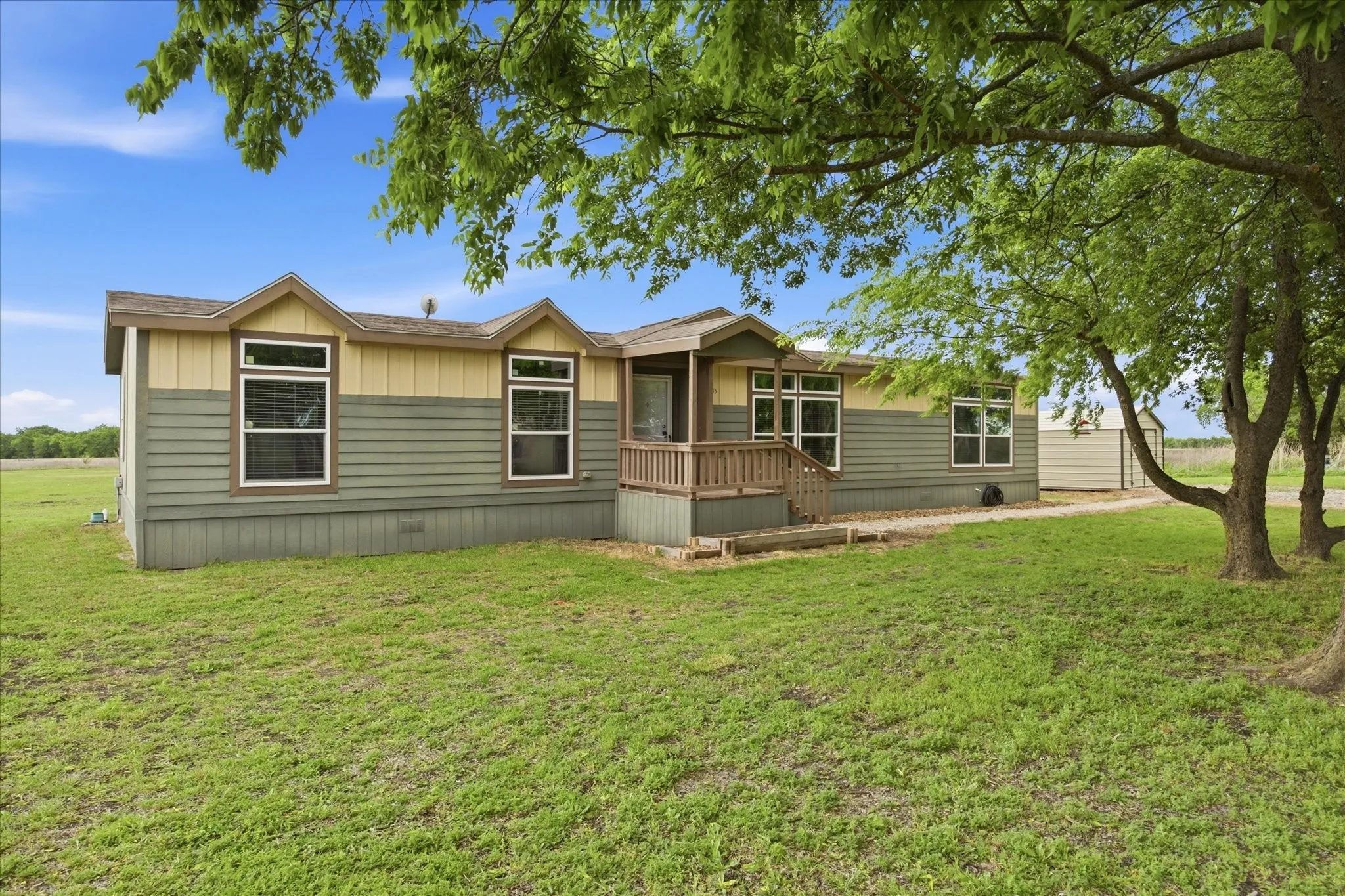 Mobile Home For Sale in Hunt County , 8645 County Road 1143, Celeste, Texas 75423, 4 Bedroom, 2 Bathroom, Garage spaces, 2,176 Sqft, built in 2018, Preowned, mls#21223360, Real Estate Agent in Celeste, Homes For Sale in Hunt county, Homes For Sale in Celeste, Realtor in Celeste Texas, Real Estate Brokerage Independent Realty Texas, Luminita Cordes Realtor