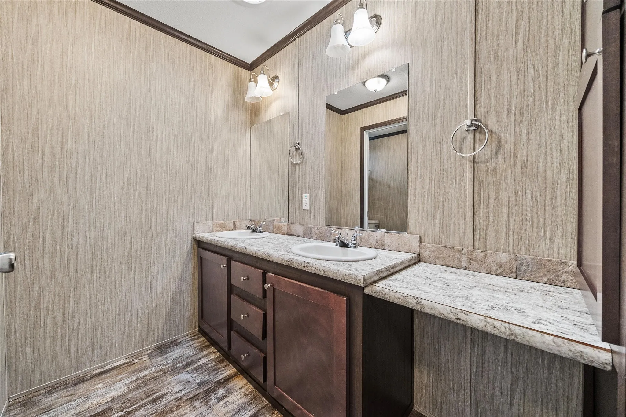 Mobile Home For Sale in Hunt County , 8645 County Road 1143, Celeste, Texas 75423, 4 Bedroom, 2 Bathroom, Garage spaces, 2,176 Sqft, built in 2018, Preowned, mls#21223360, Real Estate Agent in Celeste, Homes For Sale in Hunt county, Homes For Sale in Celeste, Realtor in Celeste Texas, Real Estate Brokerage Independent Realty Texas, Luminita Cordes Realtor