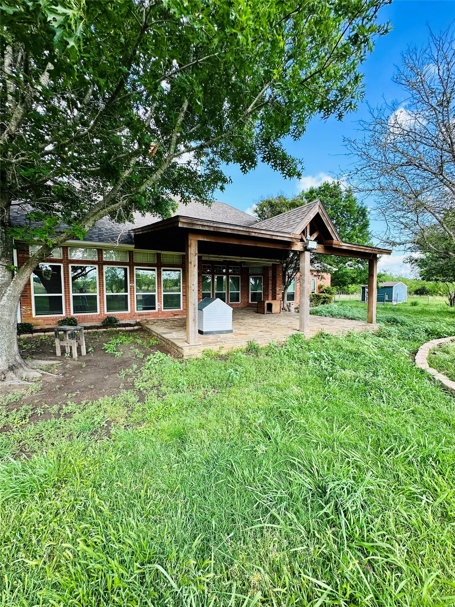 Single Family Residence For Sale in Kaufman County , 16547 State Highway 205, Terrell, Texas 75160, 4 Bedroom, 3 Bathroom, 2 Garage spaces, 3,089 Sqft, built in 2001, mls#21239642, Real Estate Agent in Terrell, Homes For Sale in Kaufman county, Homes For Sale in Terrell, Realtor in Terrell Texas, Real Estate Brokerage Independent Realty Texas, Luminita Cordes Realtor